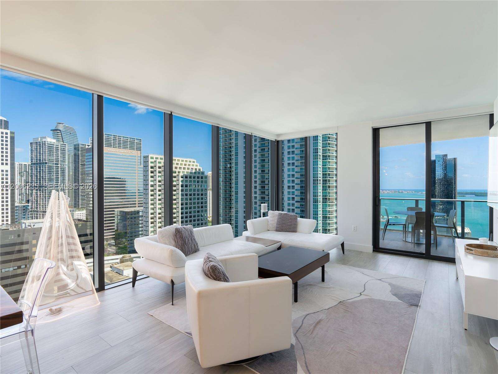 1010 Brickell at 1010 Brickell Ave, Miami, FL 33131 - For Rent photo 3