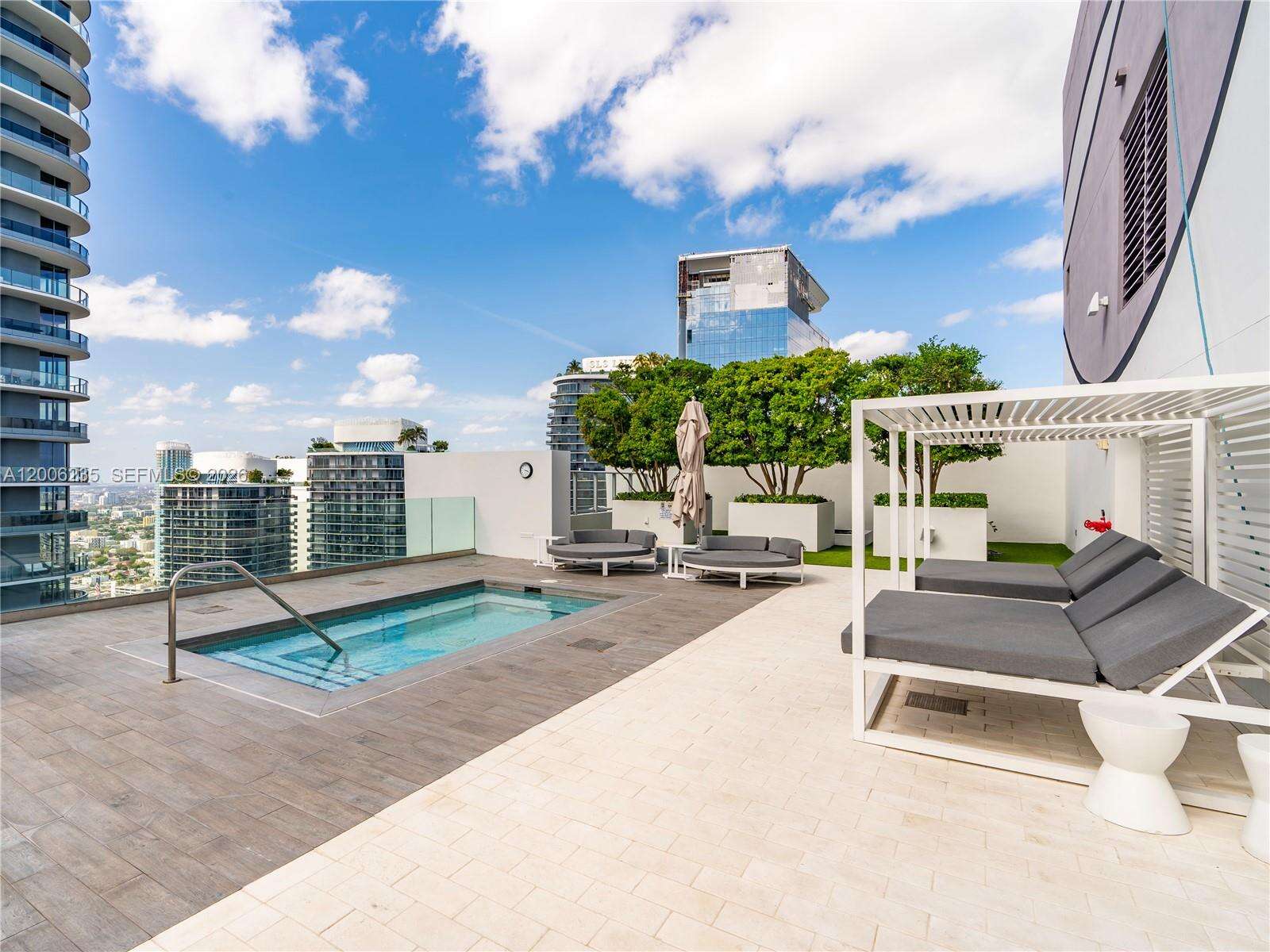 1010 Brickell at 1010 Brickell Ave, Miami, FL 33131 - For Rent photo 24