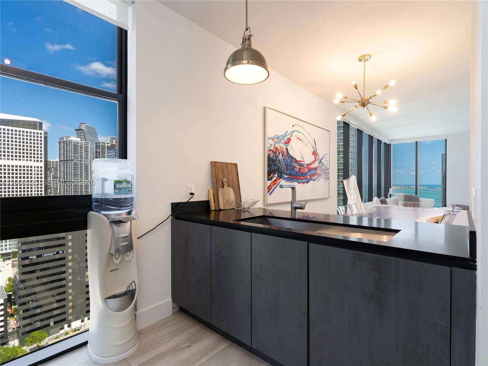 1010 Brickell at 1010 Brickell Ave, Miami, FL 33131 - For Rent photo 6