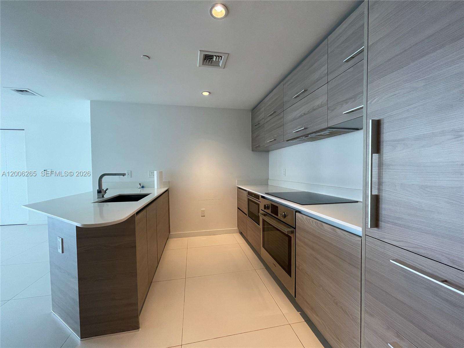 Sls Brickell at 1300 Miami Ave, Miami, FL 33131 - For Rent photo 21