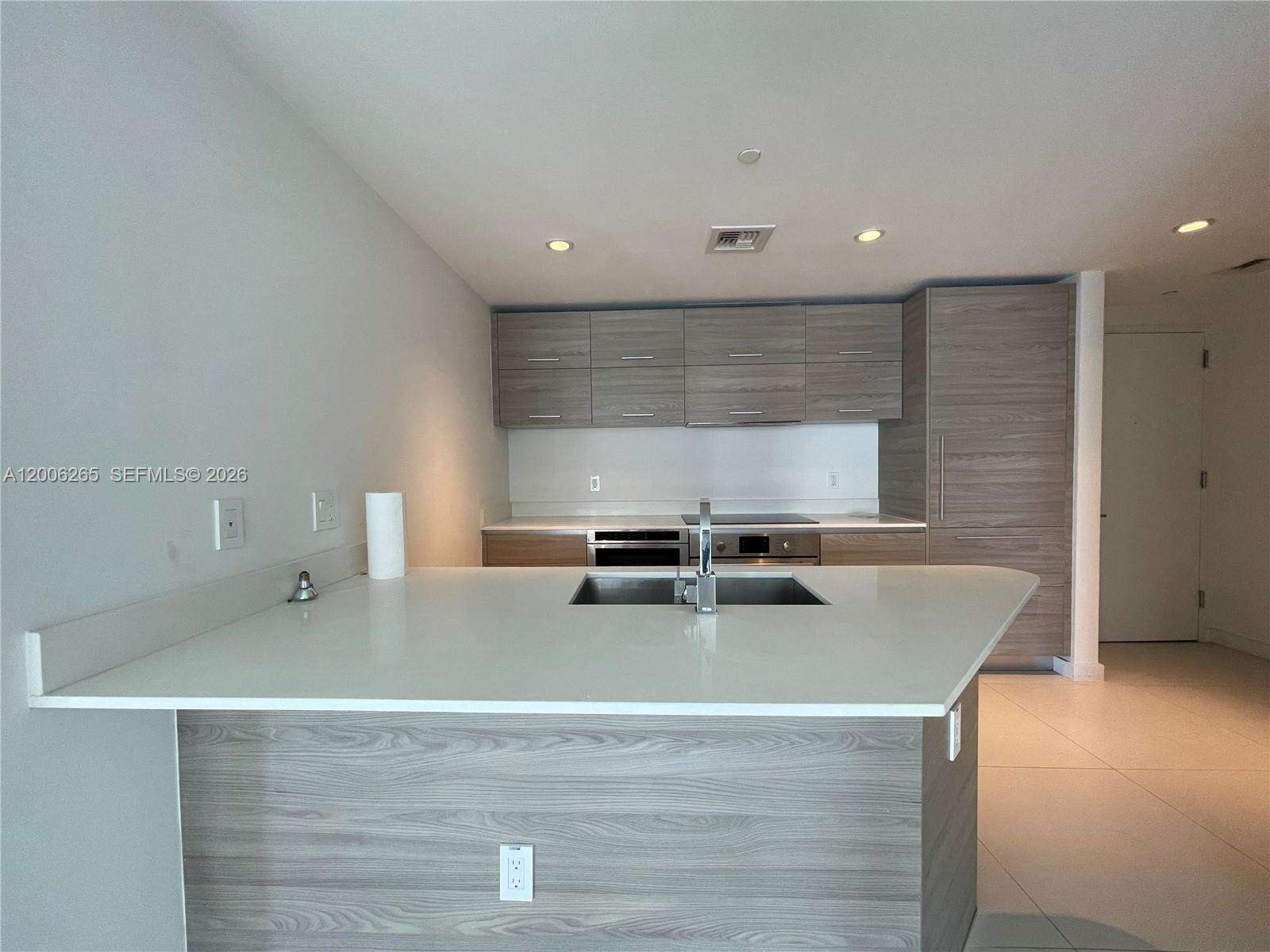 Sls Brickell at 1300 Miami Ave, Miami, FL 33131 - For Rent photo 28