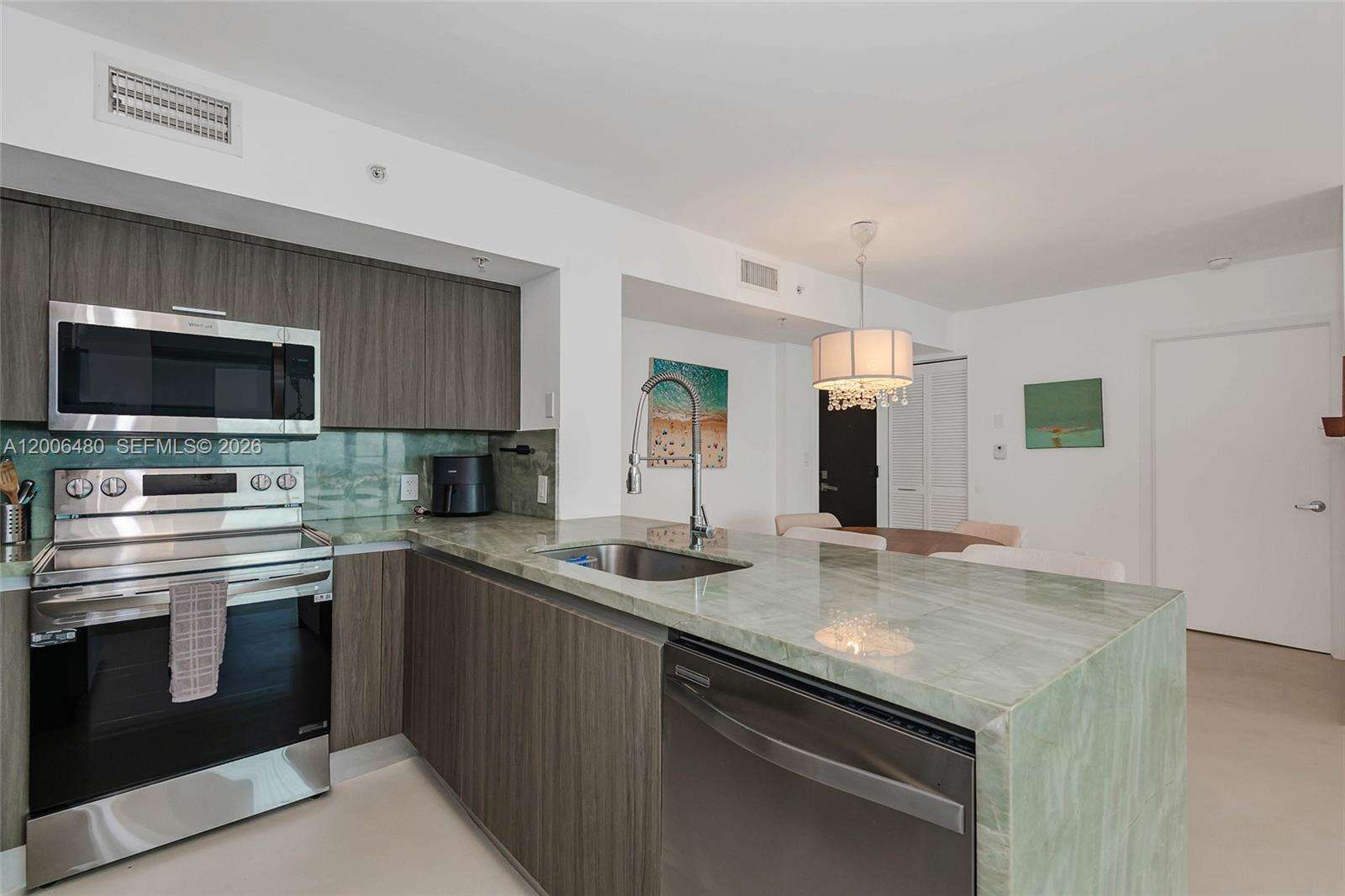 Yacht Club At Portofino at 90 Alton Rd, Miami Beach, FL 33139 - For Rent photo 14