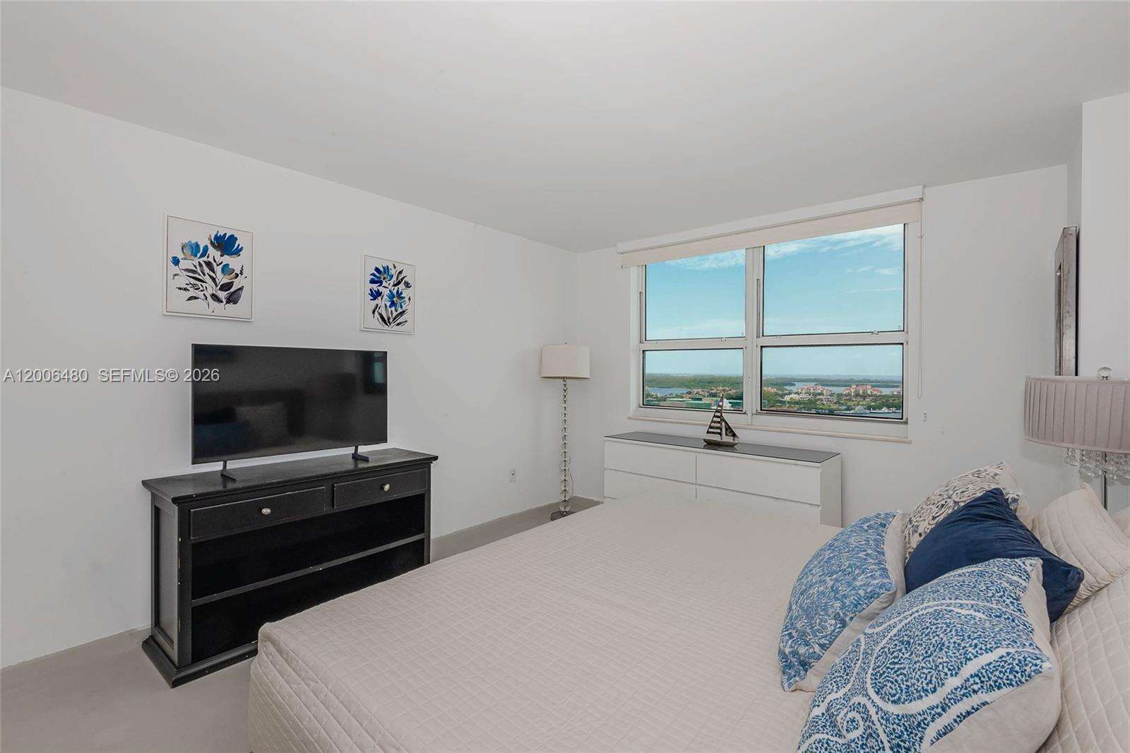 Yacht Club At Portofino at 90 Alton Rd, Miami Beach, FL 33139 - For Rent photo 16