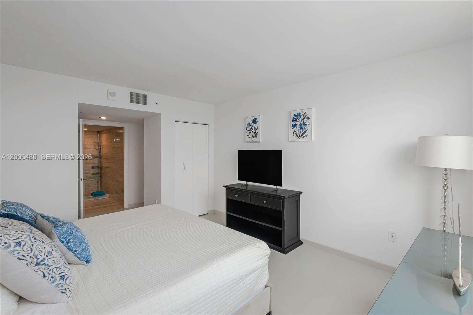 Yacht Club At Portofino at 90 Alton Rd, Miami Beach, FL 33139 - For Rent photo 18
