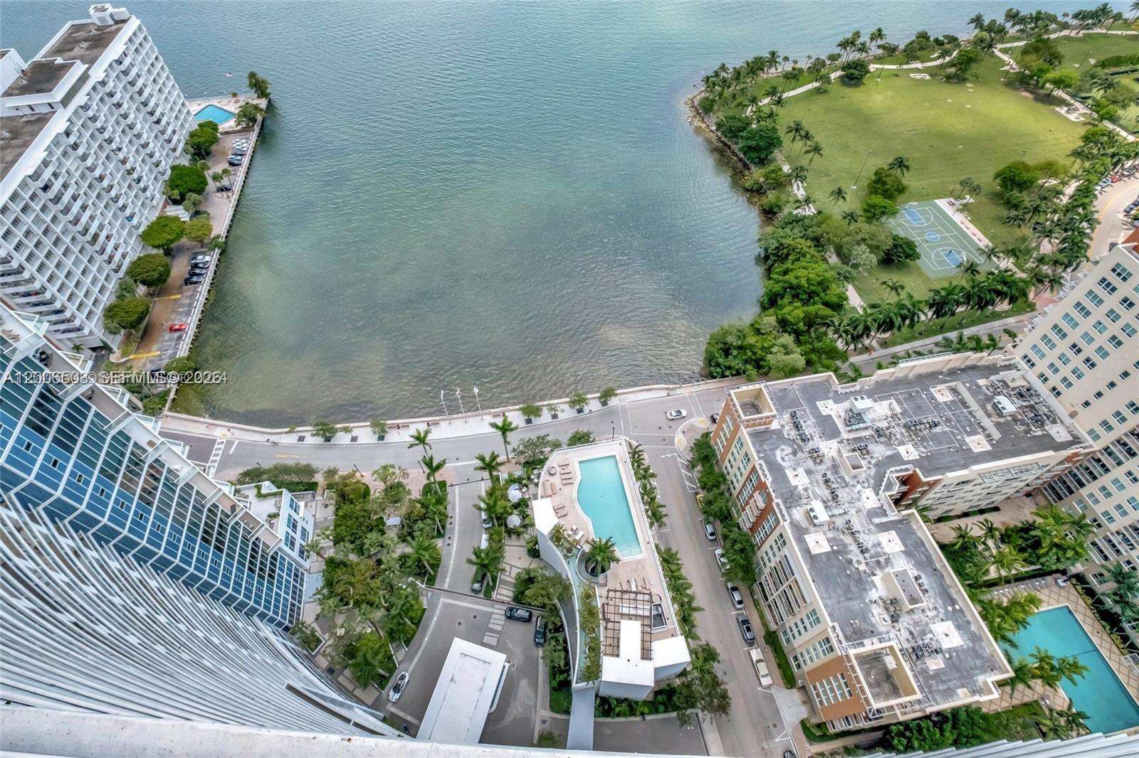 Paramount Bay at 2020 Bayshore Dr, Miami, FL 33137 - For Rent photo 24