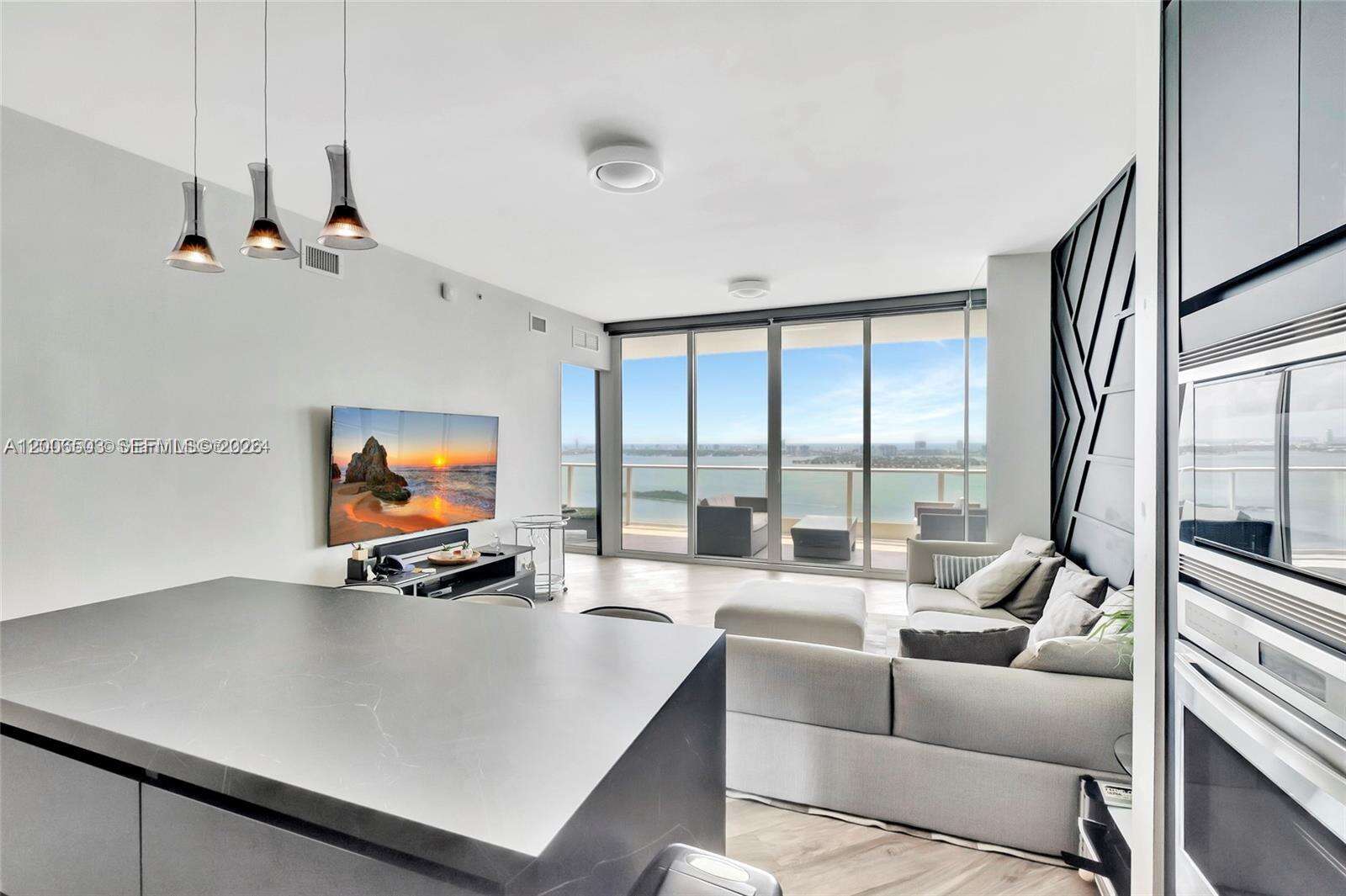 Paramount Bay at 2020 Bayshore Dr, Miami, FL 33137 - For Rent photo 4
