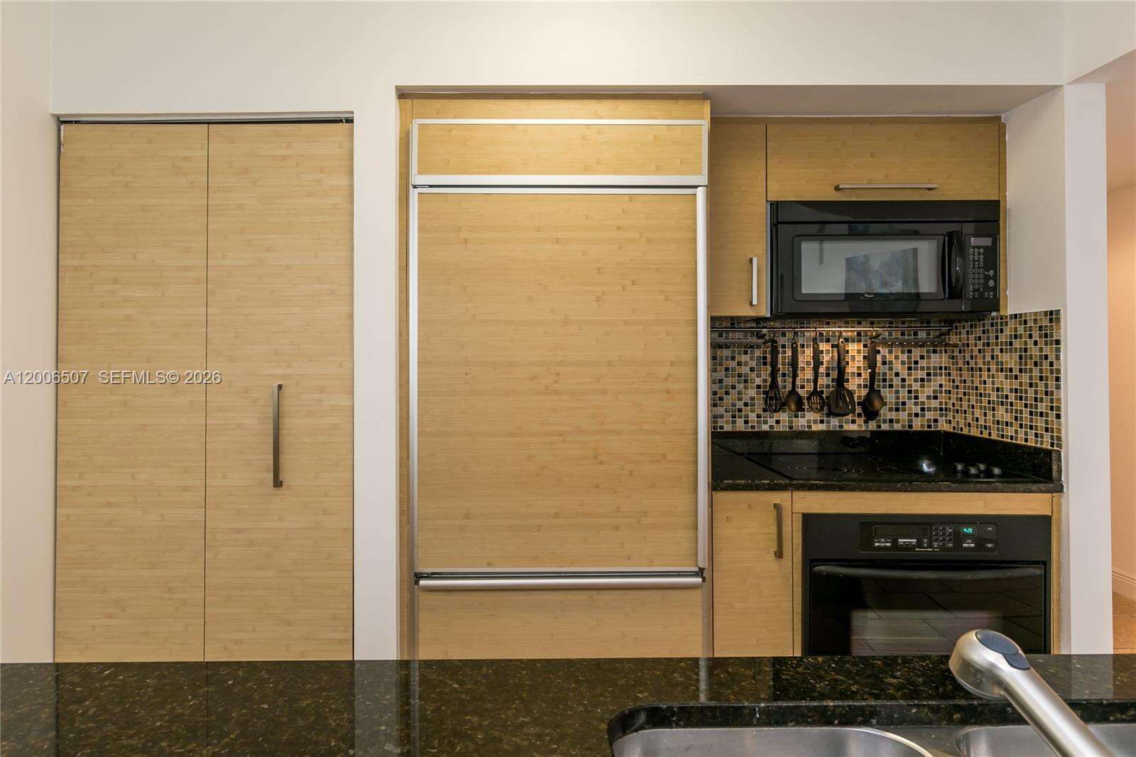 The Beach Club Two at 1830 Ocean Dr, Hallandale Beach, FL 33009 - For Rent photo 4