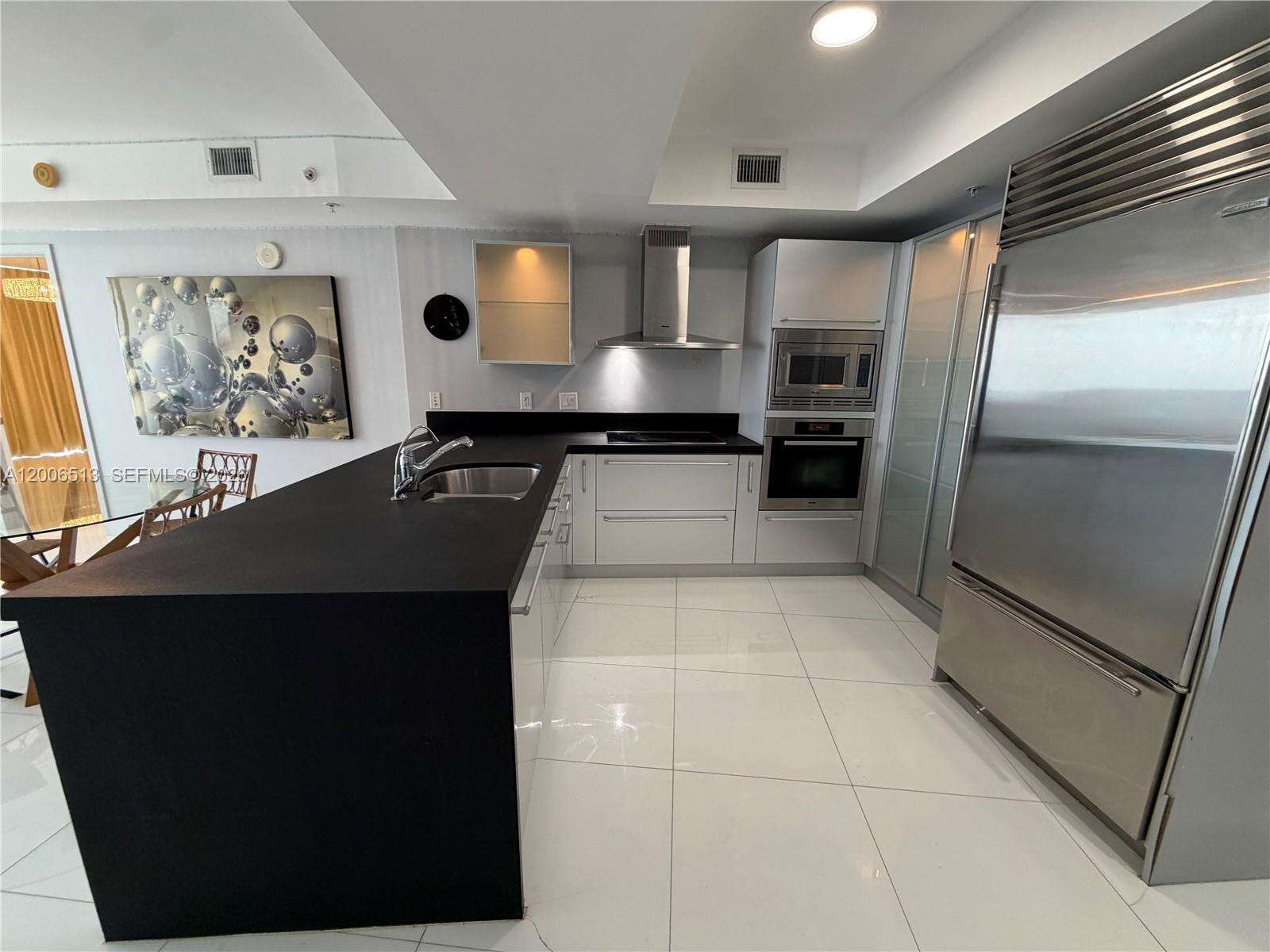 Trump Royale at 18201 Collins Ave, Sunny Isles Beach, FL 33160 - For Rent photo 2