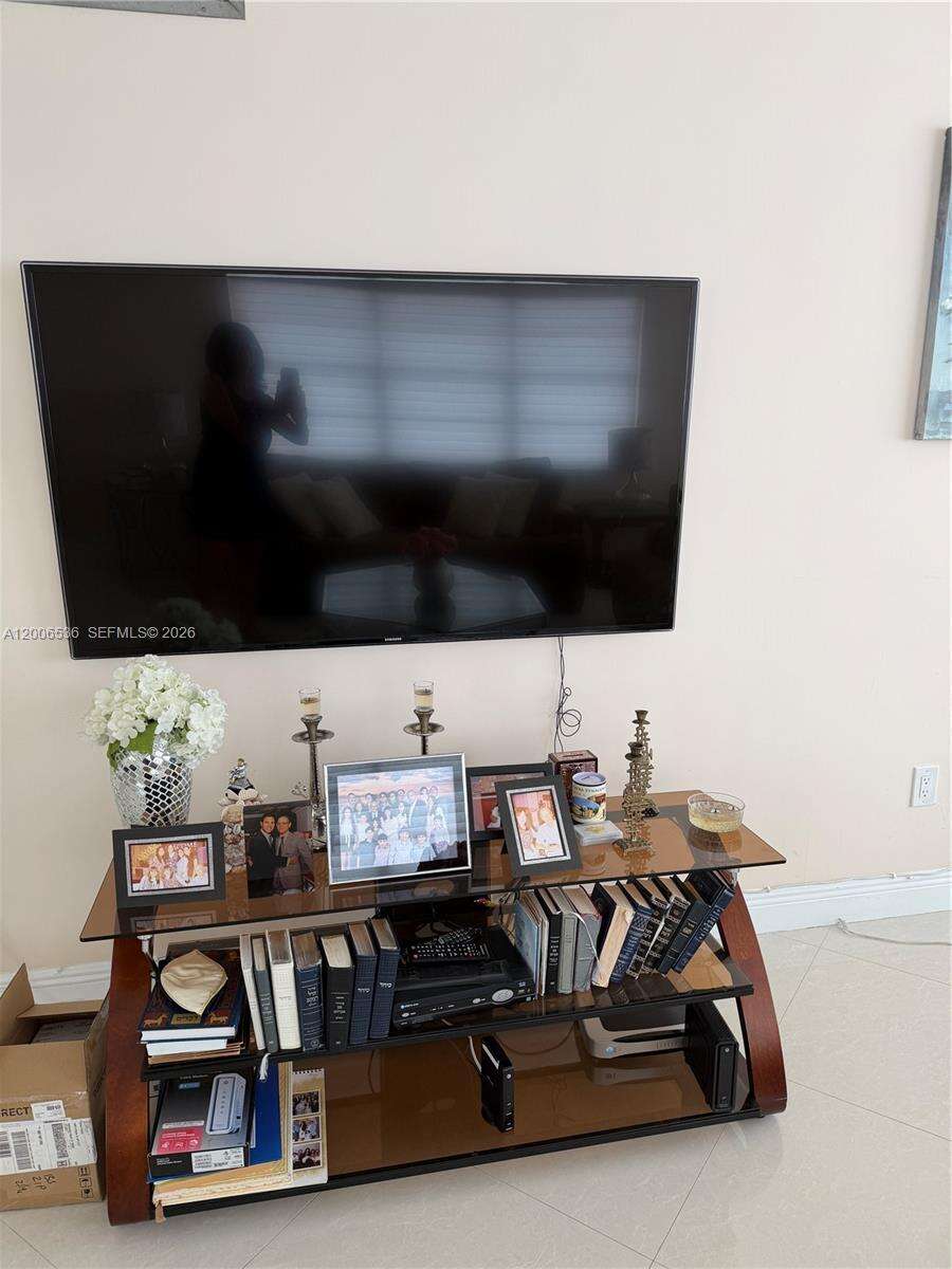The Hemispheres at 1985 Ocean Dr, Hallandale Beach, FL 33009 - For Rent photo 13