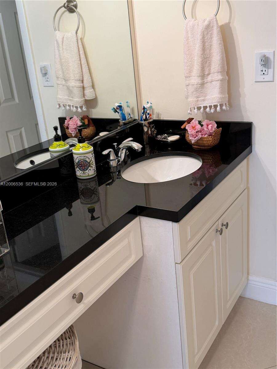 The Hemispheres at 1985 Ocean Dr, Hallandale Beach, FL 33009 - For Rent photo 20