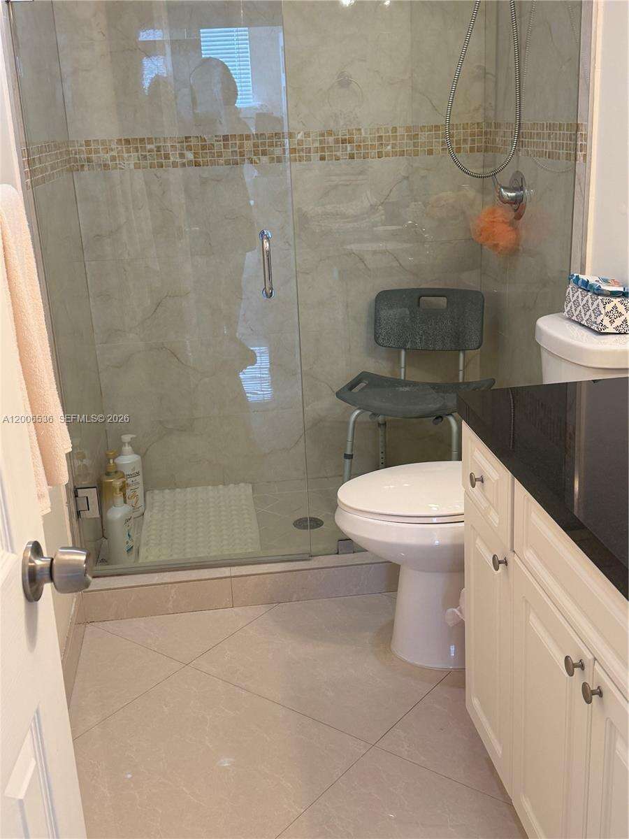 The Hemispheres at 1985 Ocean Dr, Hallandale Beach, FL 33009 - For Rent photo 22