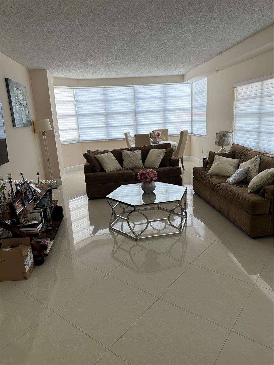 The Hemispheres at 1985 Ocean Dr, Hallandale Beach, FL 33009 - For Rent photo 10