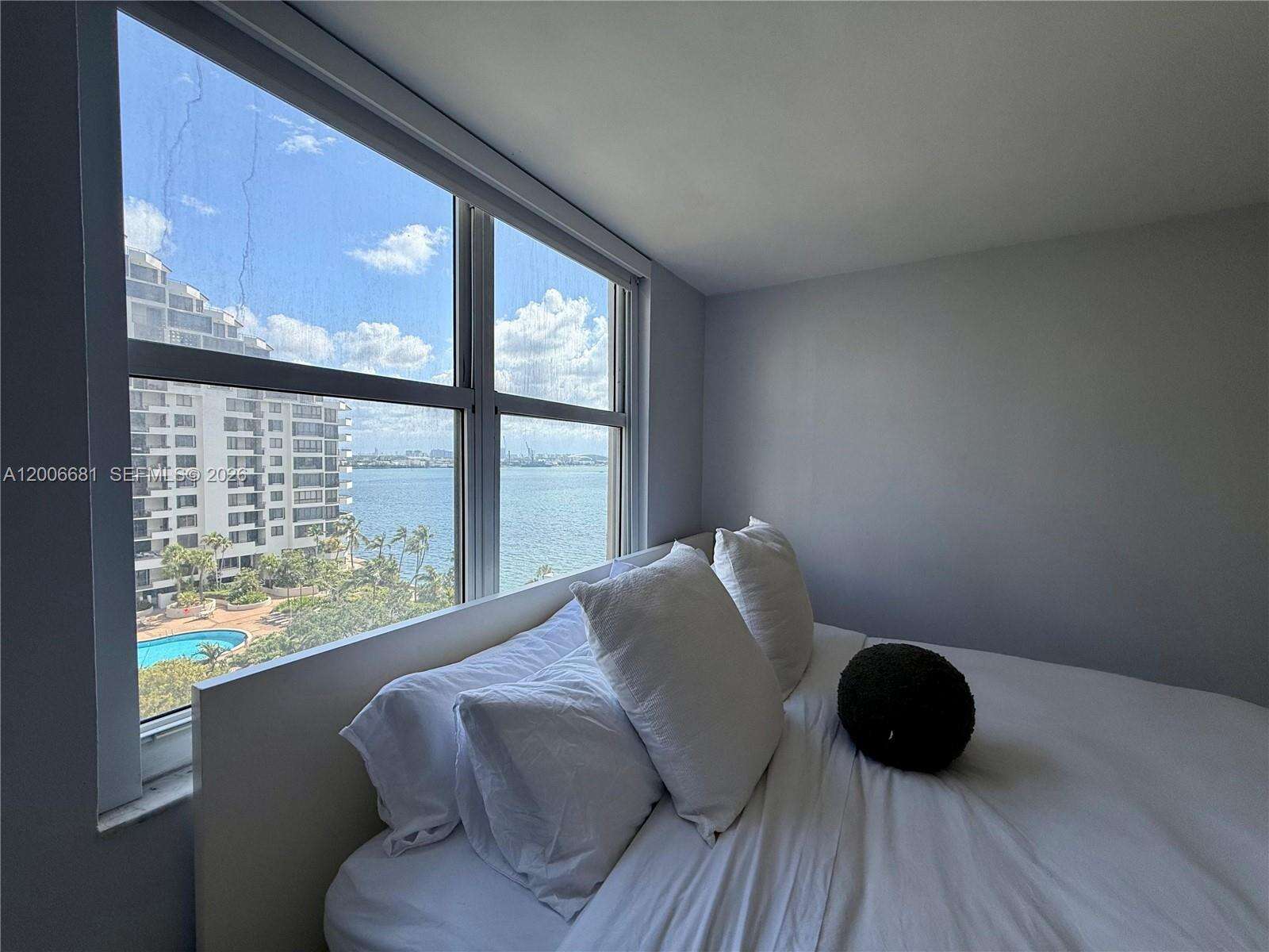 Isola at 770 Claughton Island Dr, Miami, FL 33131 - For Rent photo 11