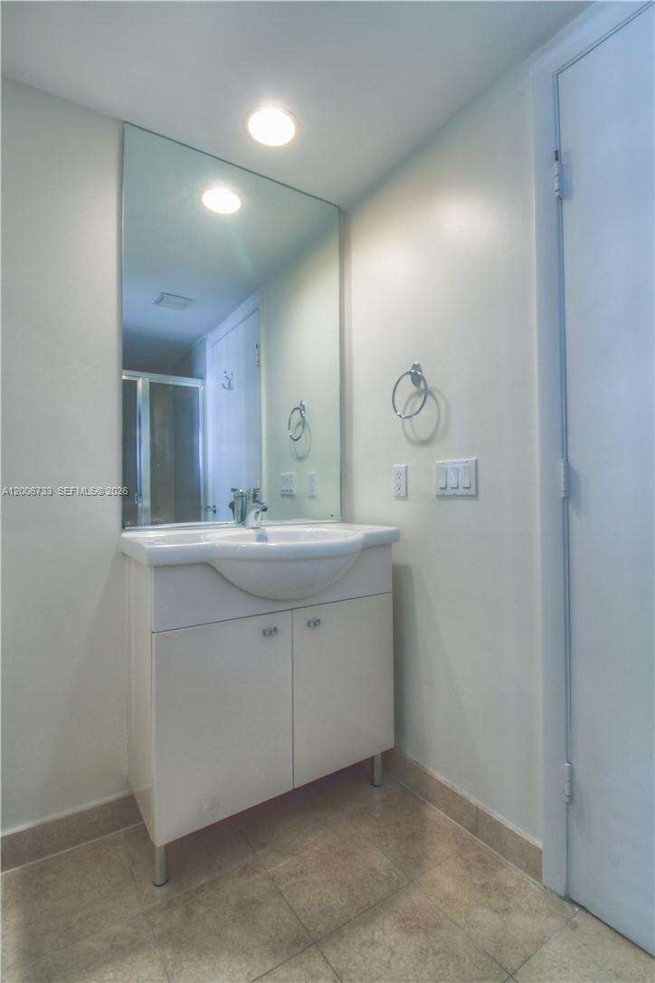 The Beach Club Two at 1830 Ocean Dr, Hallandale Beach, FL 33009 - For Rent photo 12