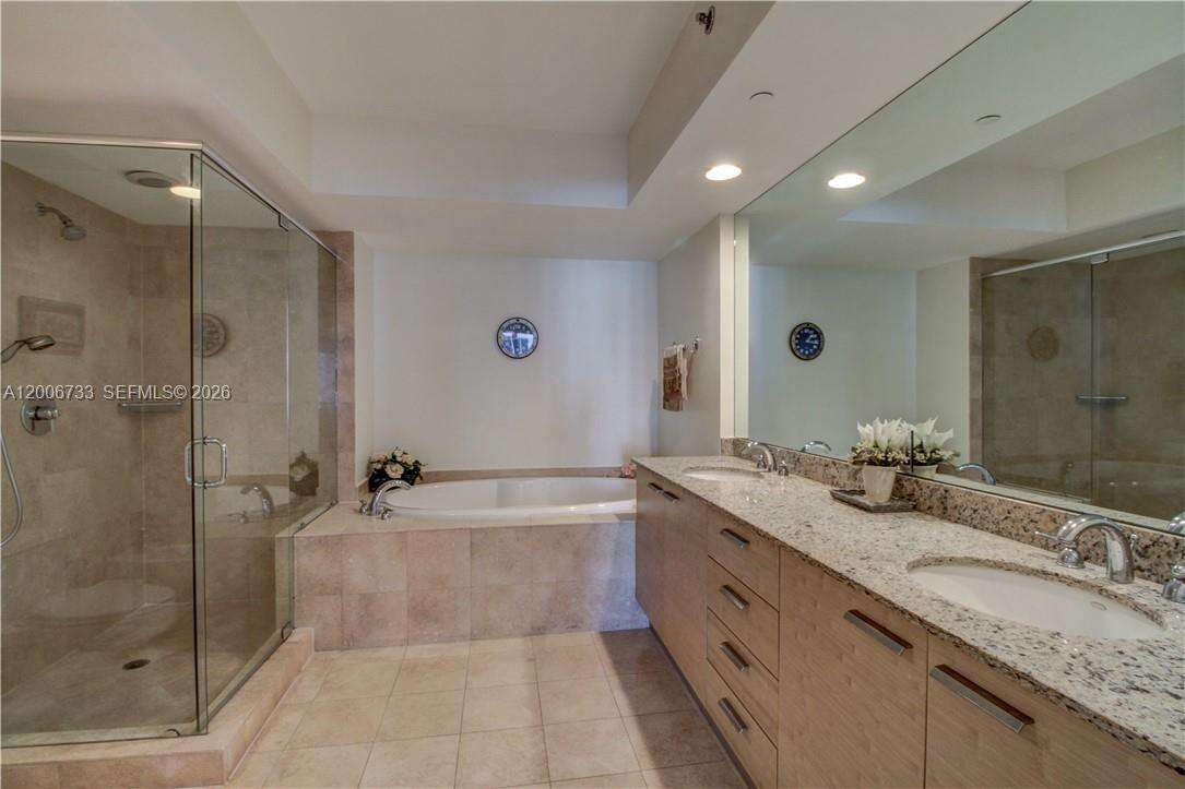 The Beach Club Two at 1830 Ocean Dr, Hallandale Beach, FL 33009 - For Rent photo 9