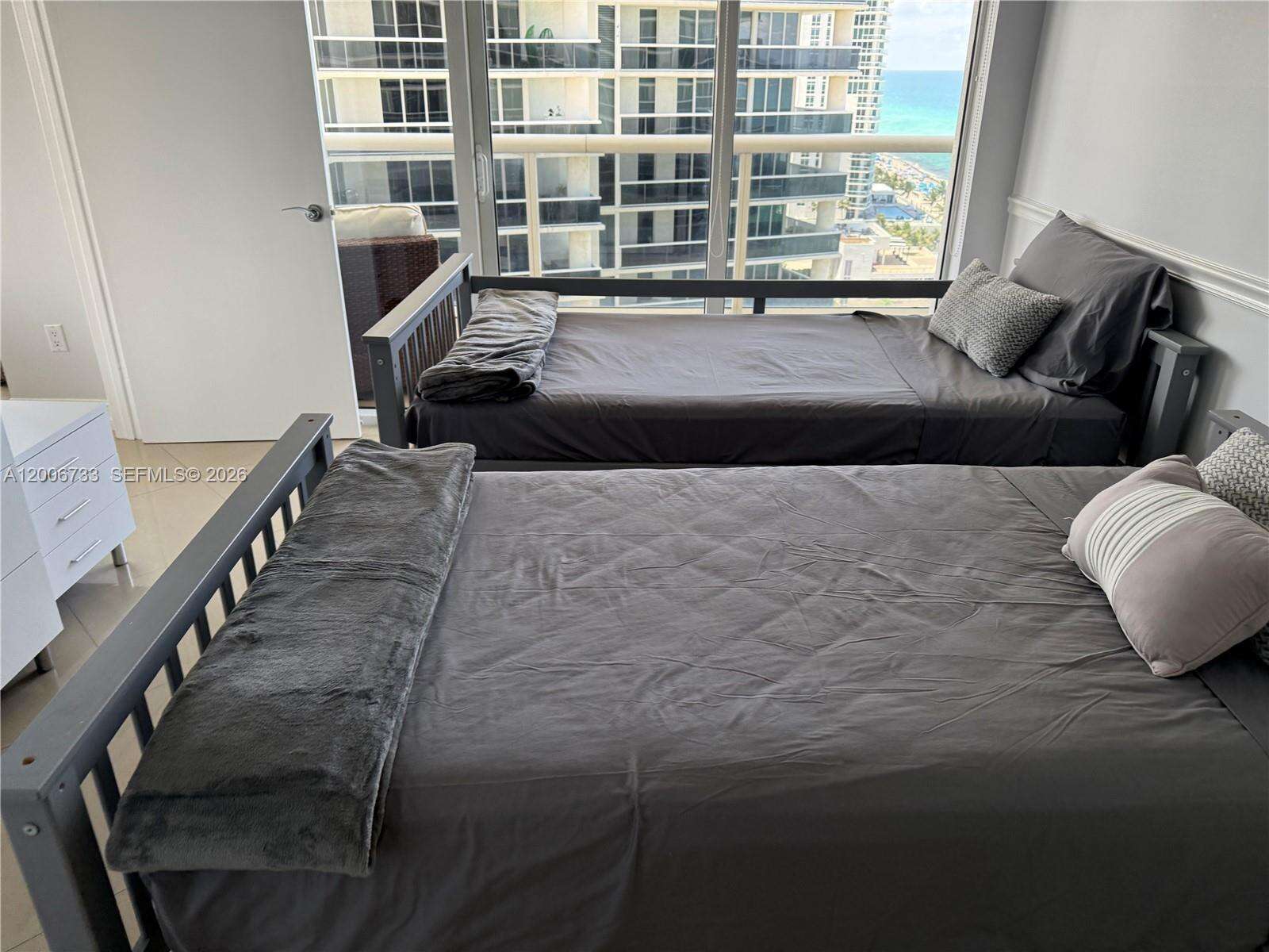 The Beach Club Two at 1830 Ocean Dr, Hallandale Beach, FL 33009 - For Rent photo 10