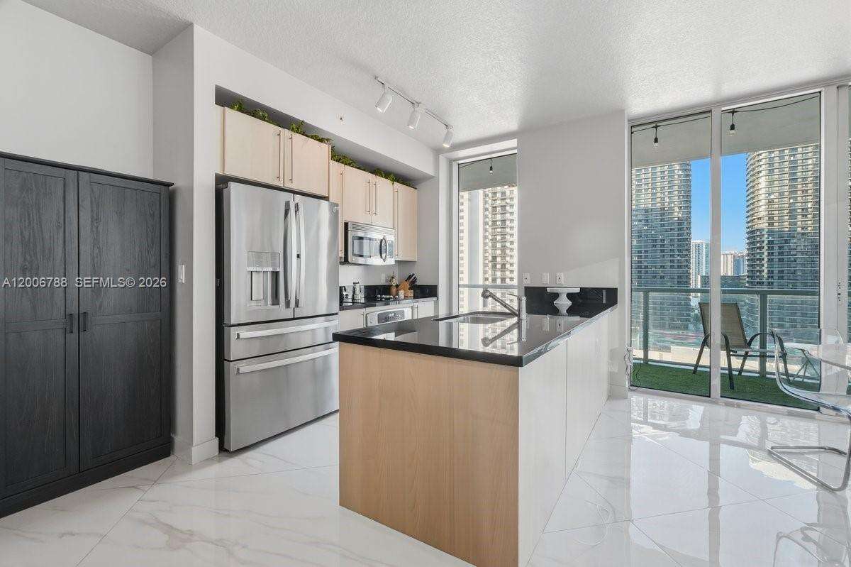 Axis On Brickell at 1111 1 Ave, Miami, FL 33130 - For Rent photo 3