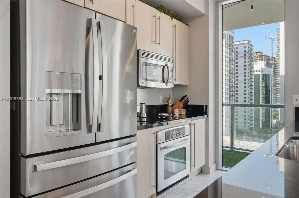 Axis On Brickell at 1111 1 Ave, Miami, FL 33130 - For Rent photo 7