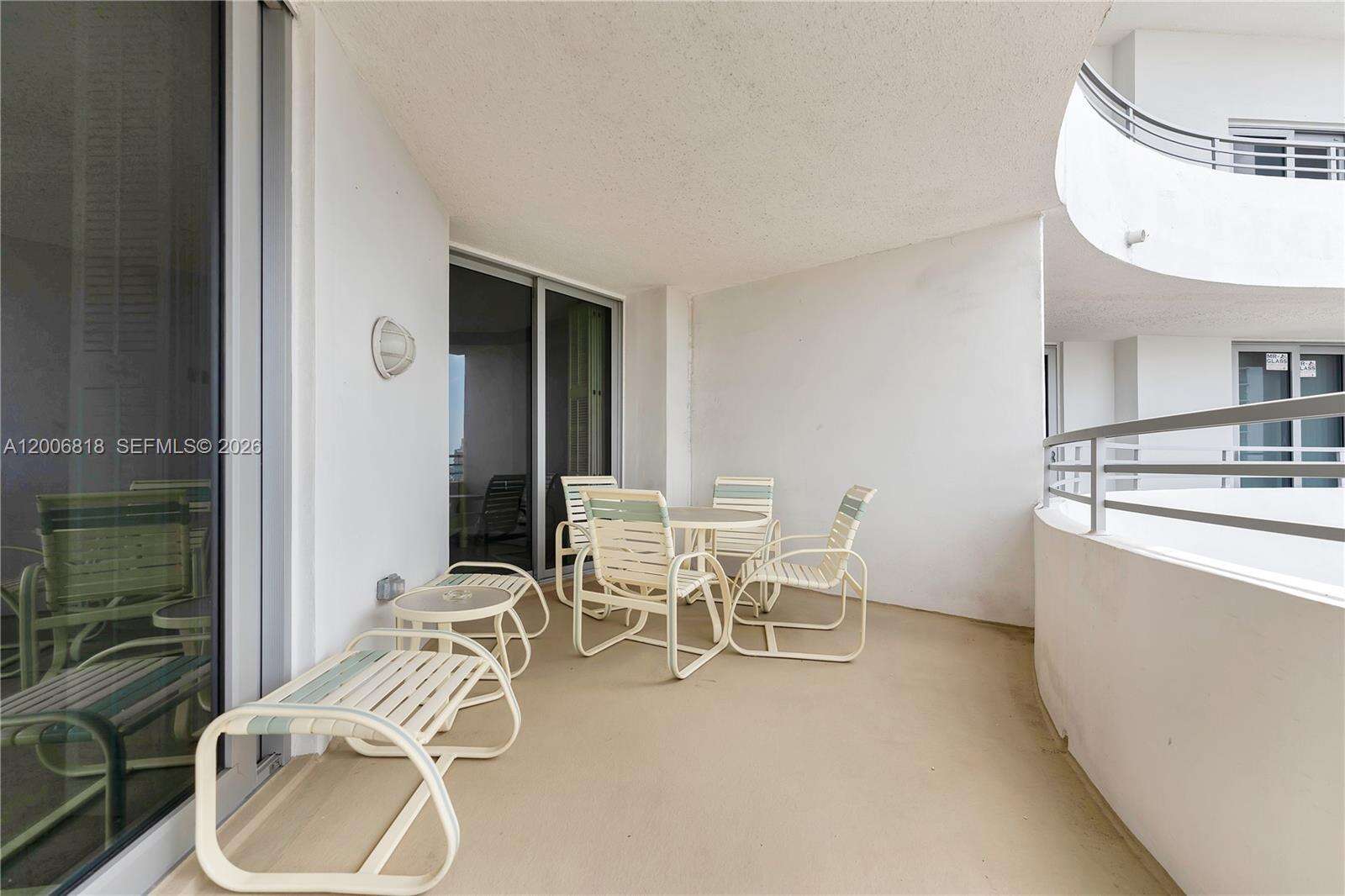 Oceanside Plaza at 5555 Collins Ave, Miami Beach, FL 33140 - For Rent photo 19