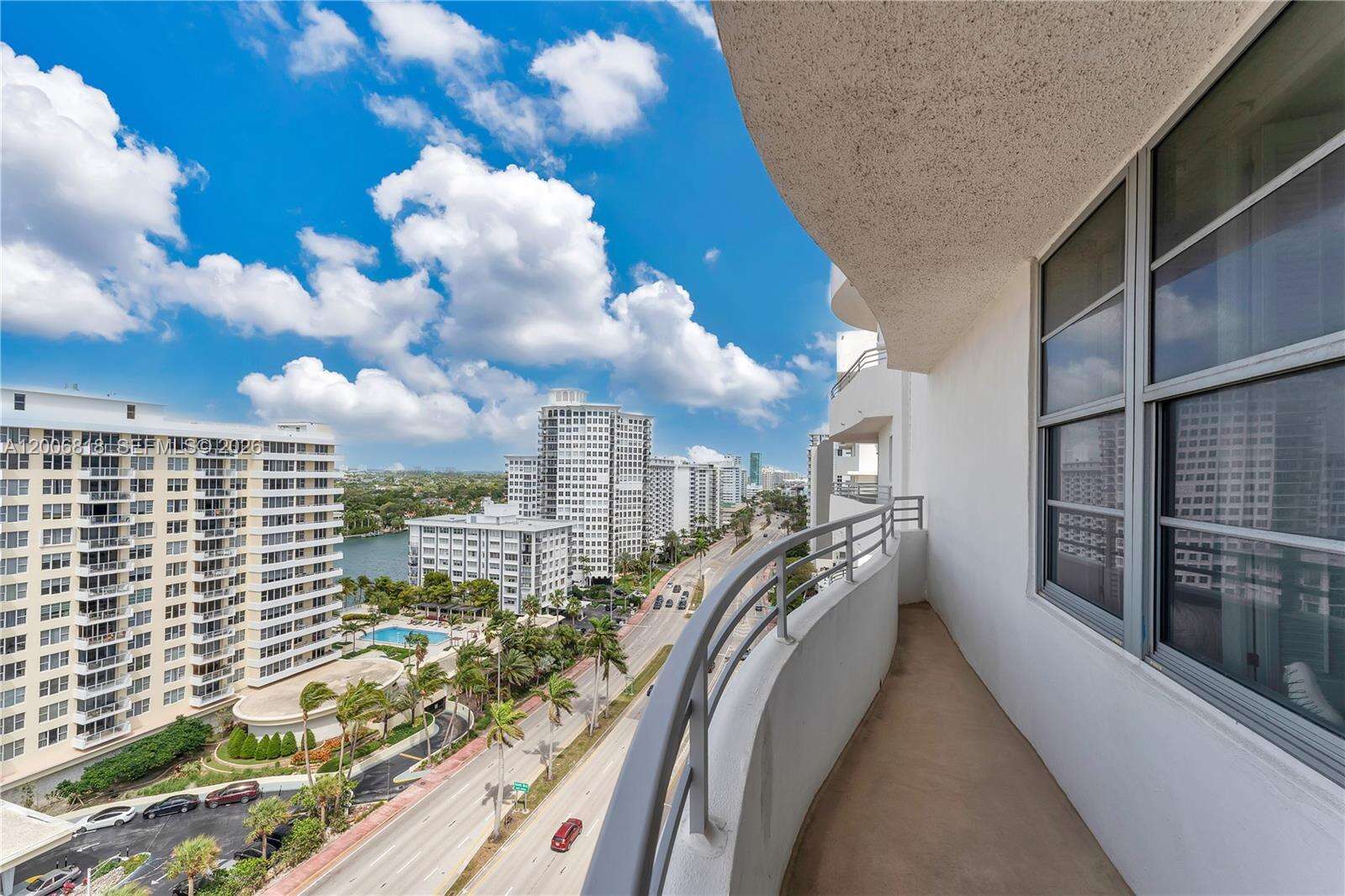 Oceanside Plaza at 5555 Collins Ave, Miami Beach, FL 33140 - For Rent photo 23