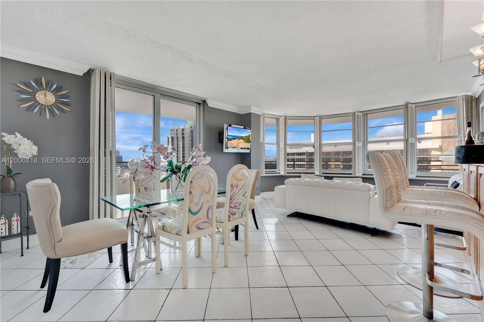 Oceanside Plaza at 5555 Collins Ave, Miami Beach, FL 33140 - For Rent photo 8