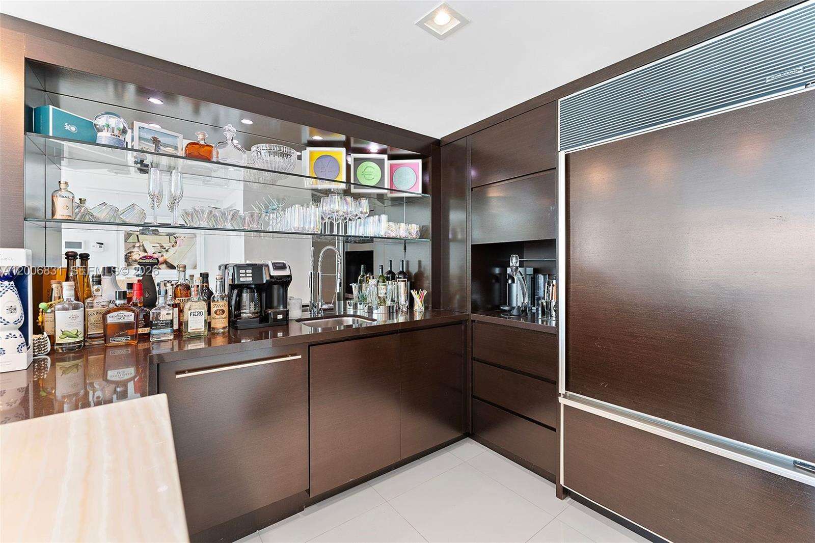 Central Carillon at 6801 Collins Ave, Miami Beach, FL 33141 - For Rent photo 12