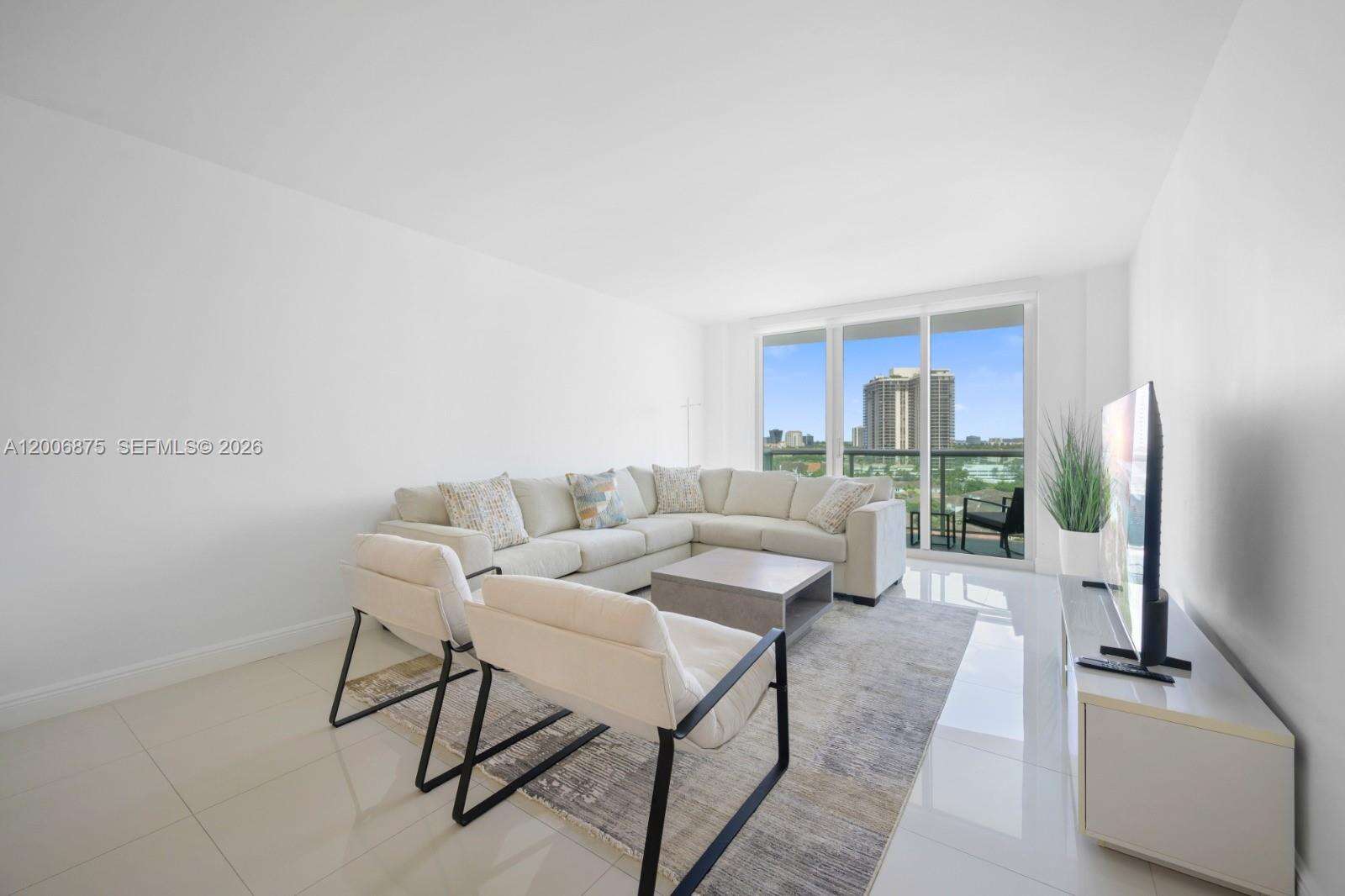 Ocean Reserve at 19370 Collins Ave, Sunny Isles Beach, FL 33160 - For Rent photo 4