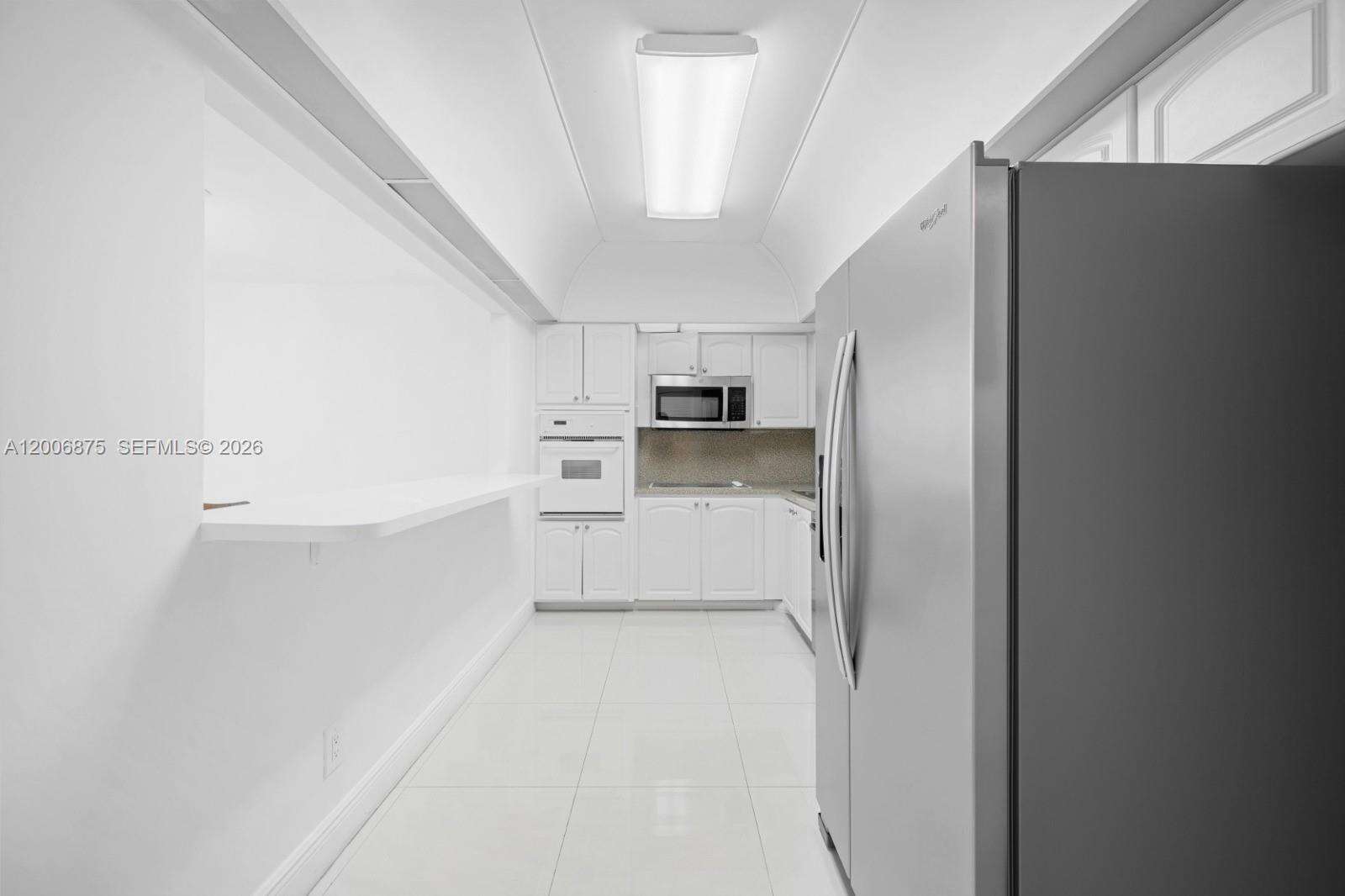 Ocean Reserve at 19370 Collins Ave, Sunny Isles Beach, FL 33160 - For Rent photo 10