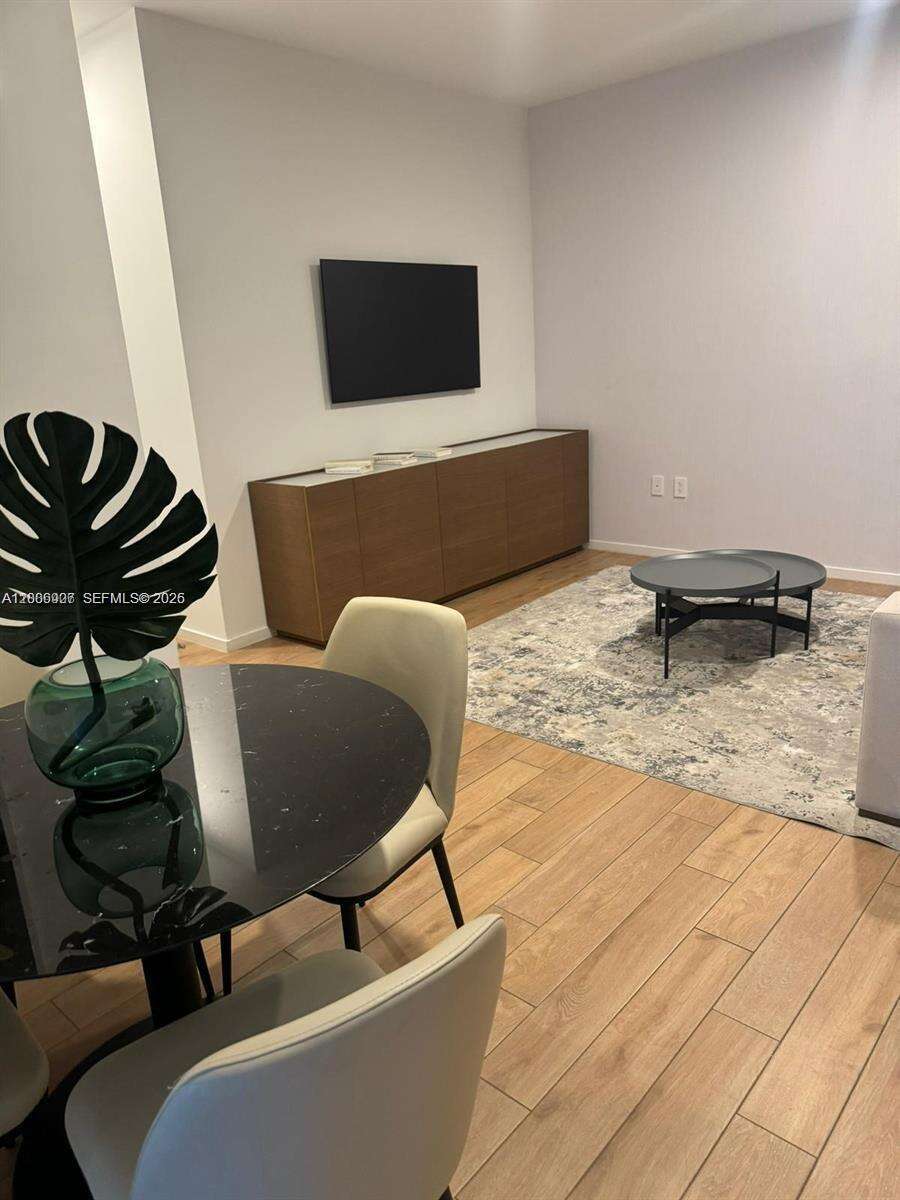 The Elser at 398 5 St, Miami, FL 33132 - For Rent photo 8