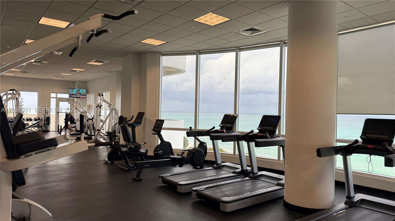Akoya at 6365 Collins Ave, Miami Beach, FL 33141 - For Rent photo 17