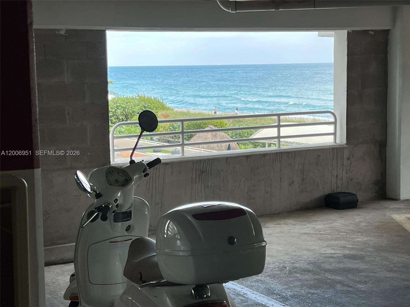 Akoya at 6365 Collins Ave, Miami Beach, FL 33141 - For Rent photo 23