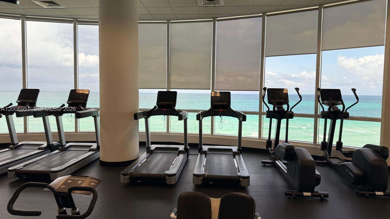 Akoya at 6365 Collins Ave, Miami Beach, FL 33141 - For Rent photo 6