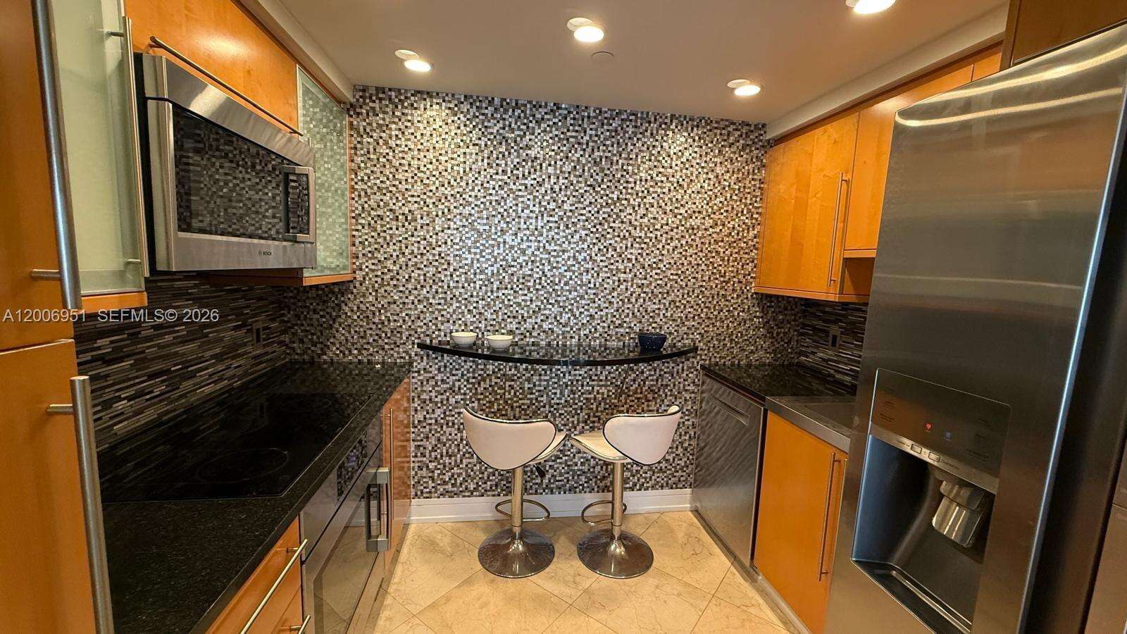 Akoya at 6365 Collins Ave, Miami Beach, FL 33141 - For Rent photo 7