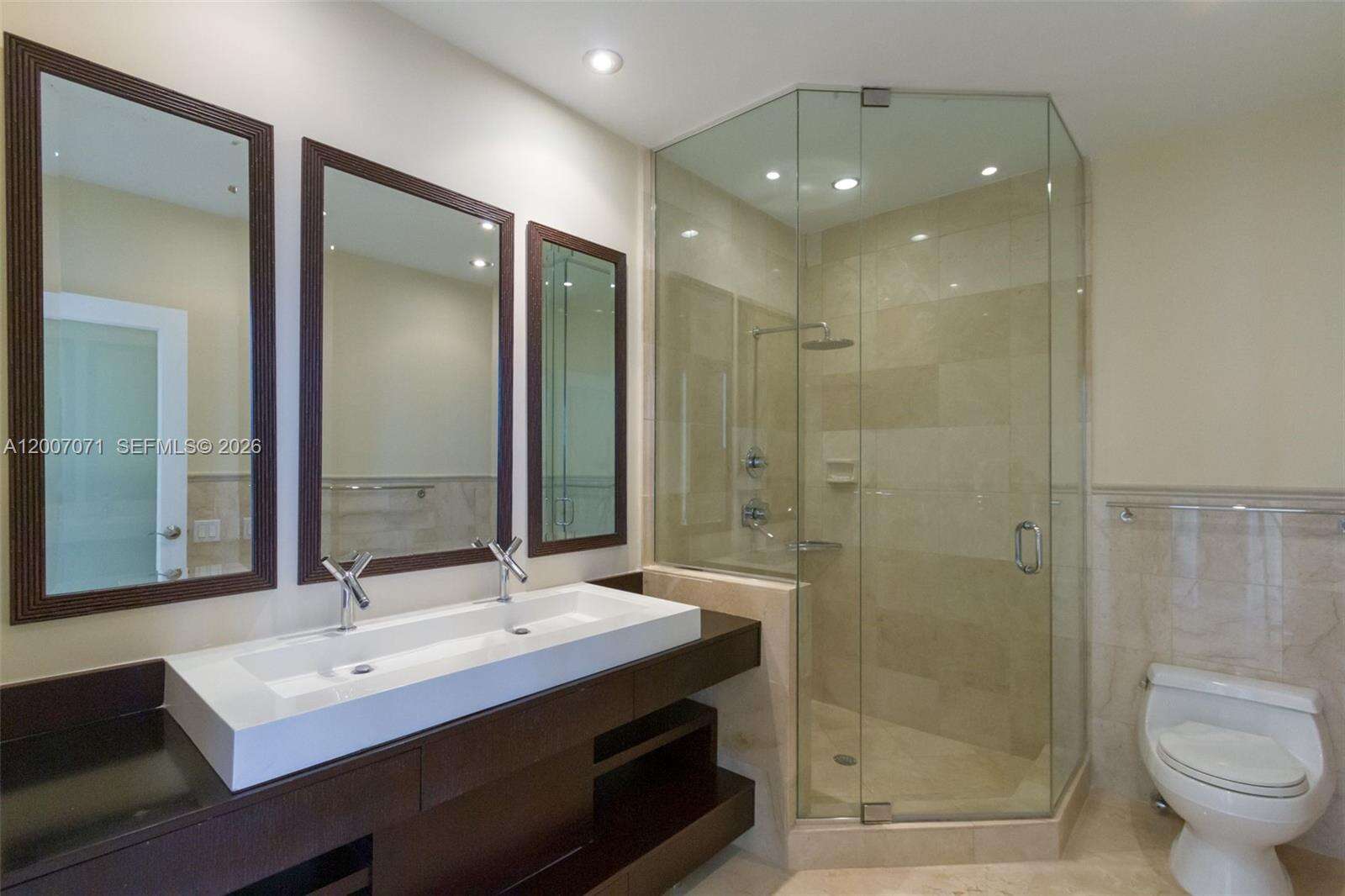 One Tequesta Point at 888 Brickell Key Dr, Miami, FL 33131 - For Rent photo 15
