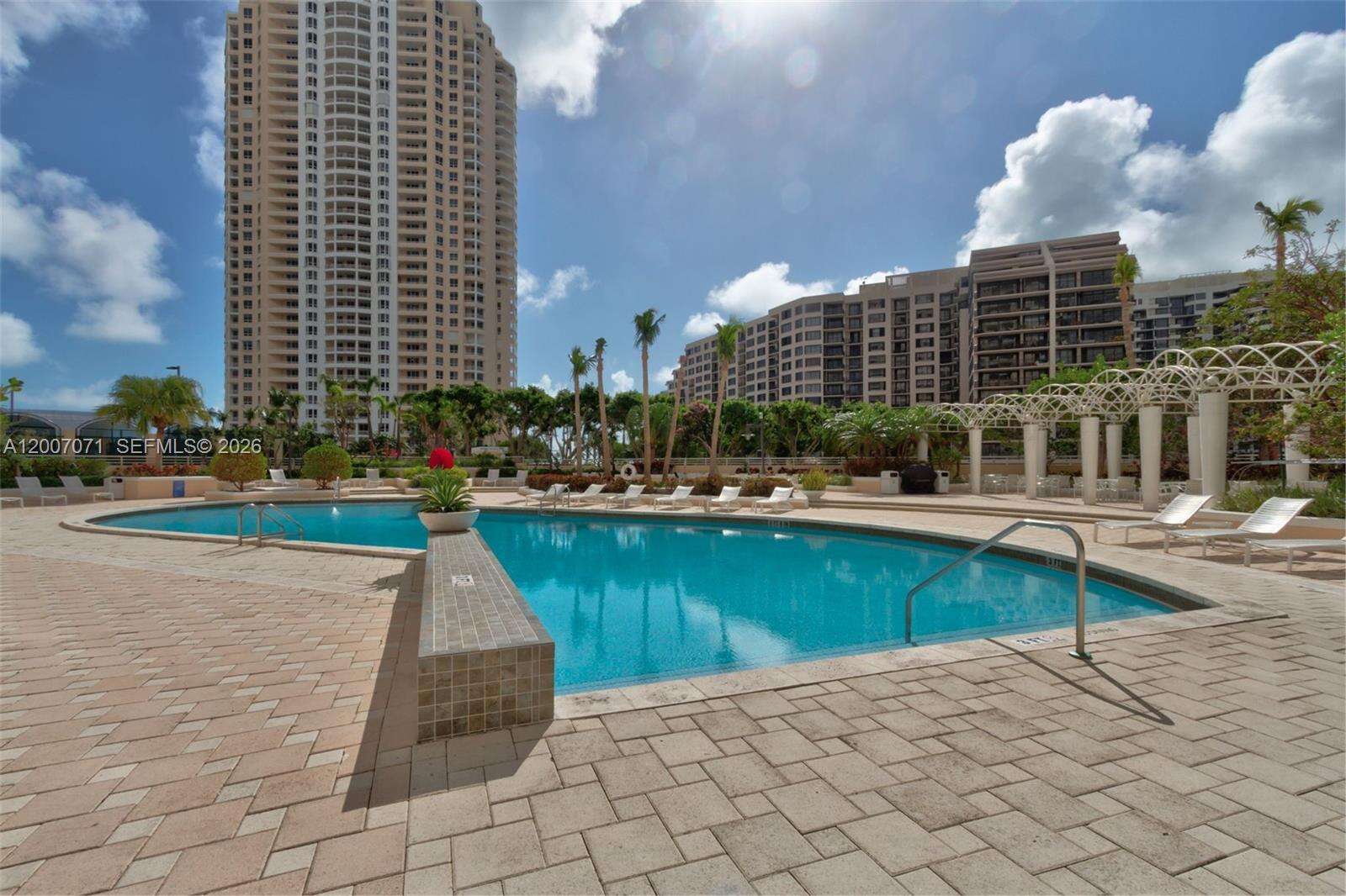 One Tequesta Point at 888 Brickell Key Dr, Miami, FL 33131 - For Rent photo 45