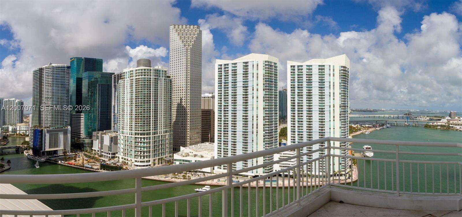 One Tequesta Point at 888 Brickell Key Dr, Miami, FL 33131 - For Rent photo 47