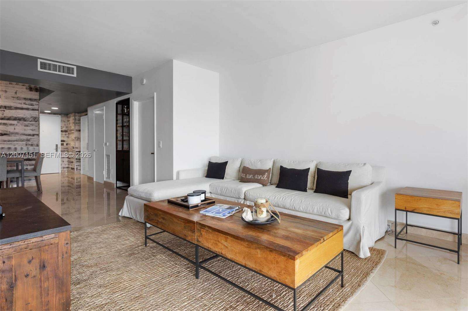 Blue Diamond at 4779 Collins Ave, Miami Beach, FL 33140 - For Rent photo 4