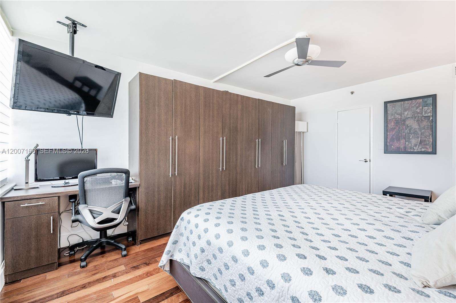 Decoplage at 100 Lincoln Rd, Miami Beach, FL 33139 - For Rent photo 14