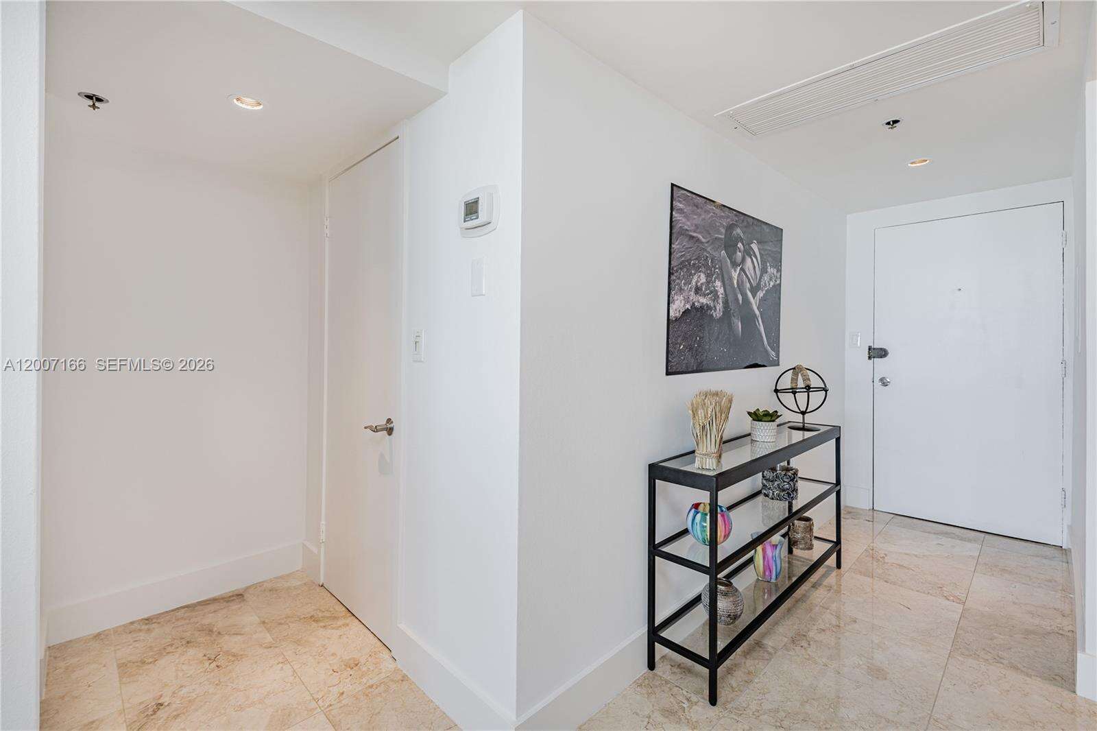 Decoplage at 100 Lincoln Rd, Miami Beach, FL 33139 - For Rent photo 3