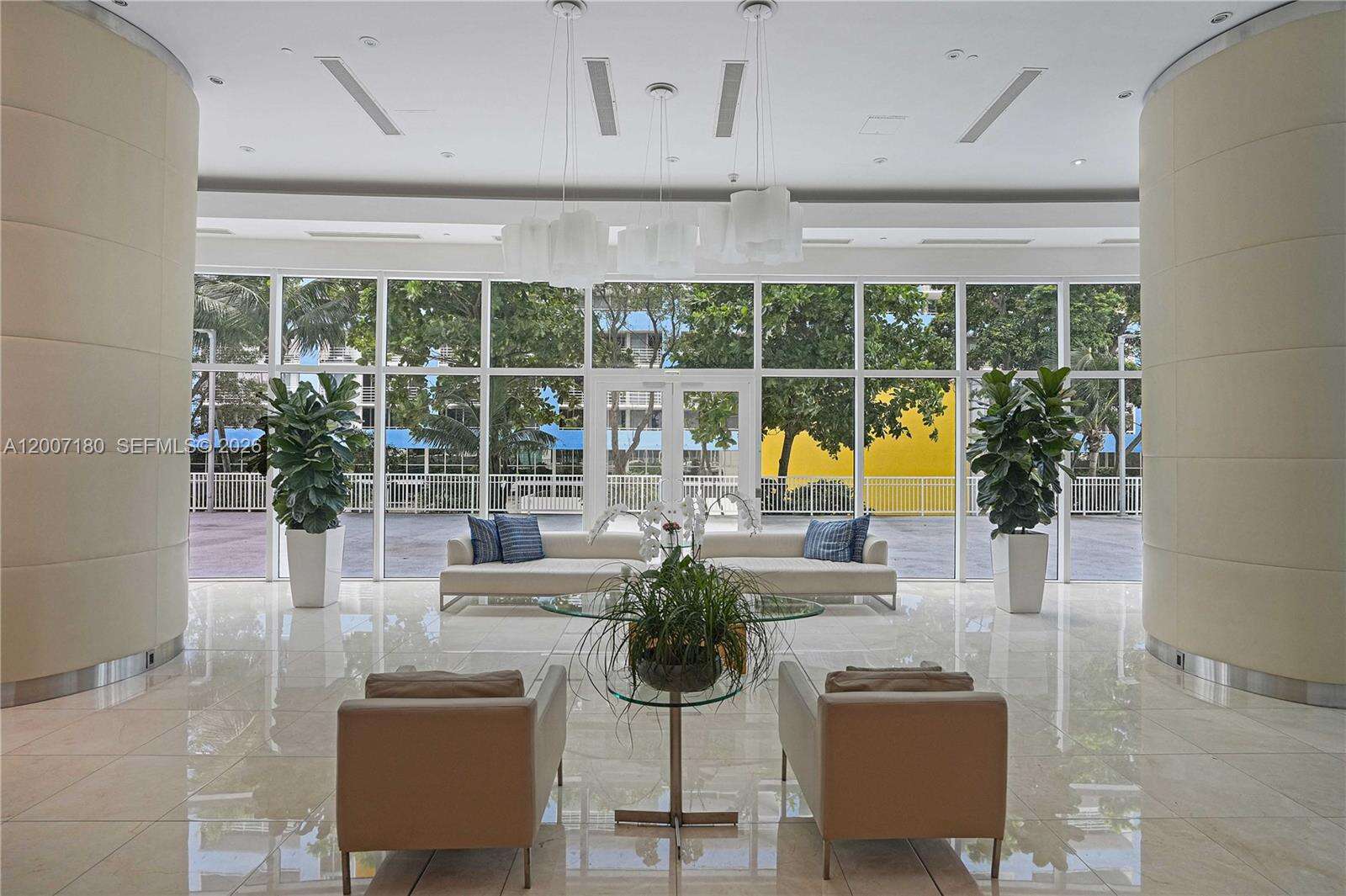 Skyline On Brickell at 2101 Brickell Ave, Miami, FL 33129 - For Rent photo 2