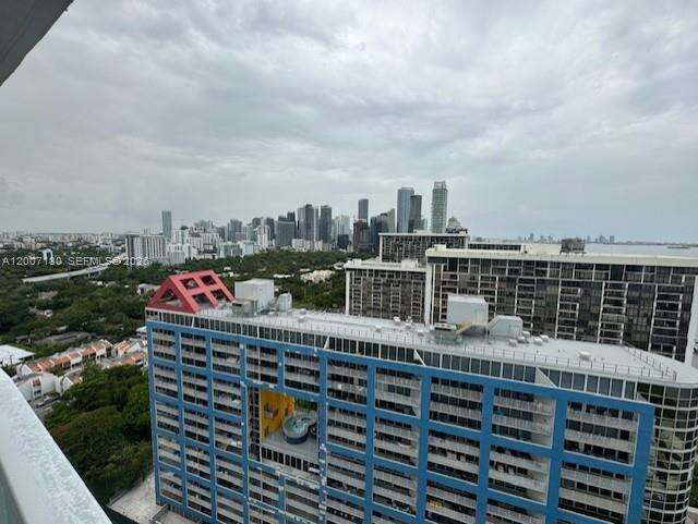 Skyline On Brickell at 2101 Brickell Ave, Miami, FL 33129 - For Rent photo 15