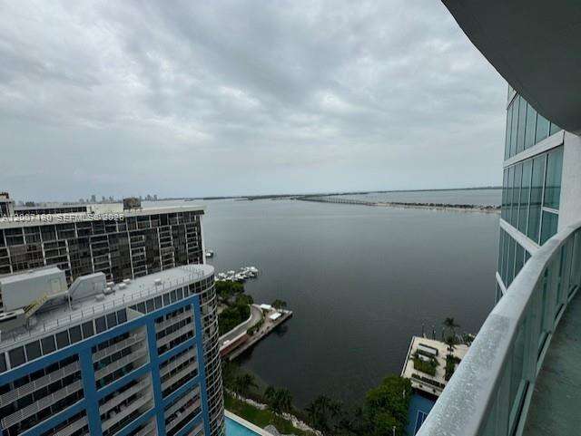 Skyline On Brickell at 2101 Brickell Ave, Miami, FL 33129 - For Rent photo 21