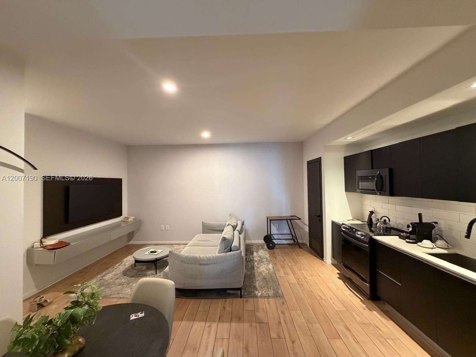 The Elser at 398 5 St, Miami, FL 33132 - For Rent photo 4