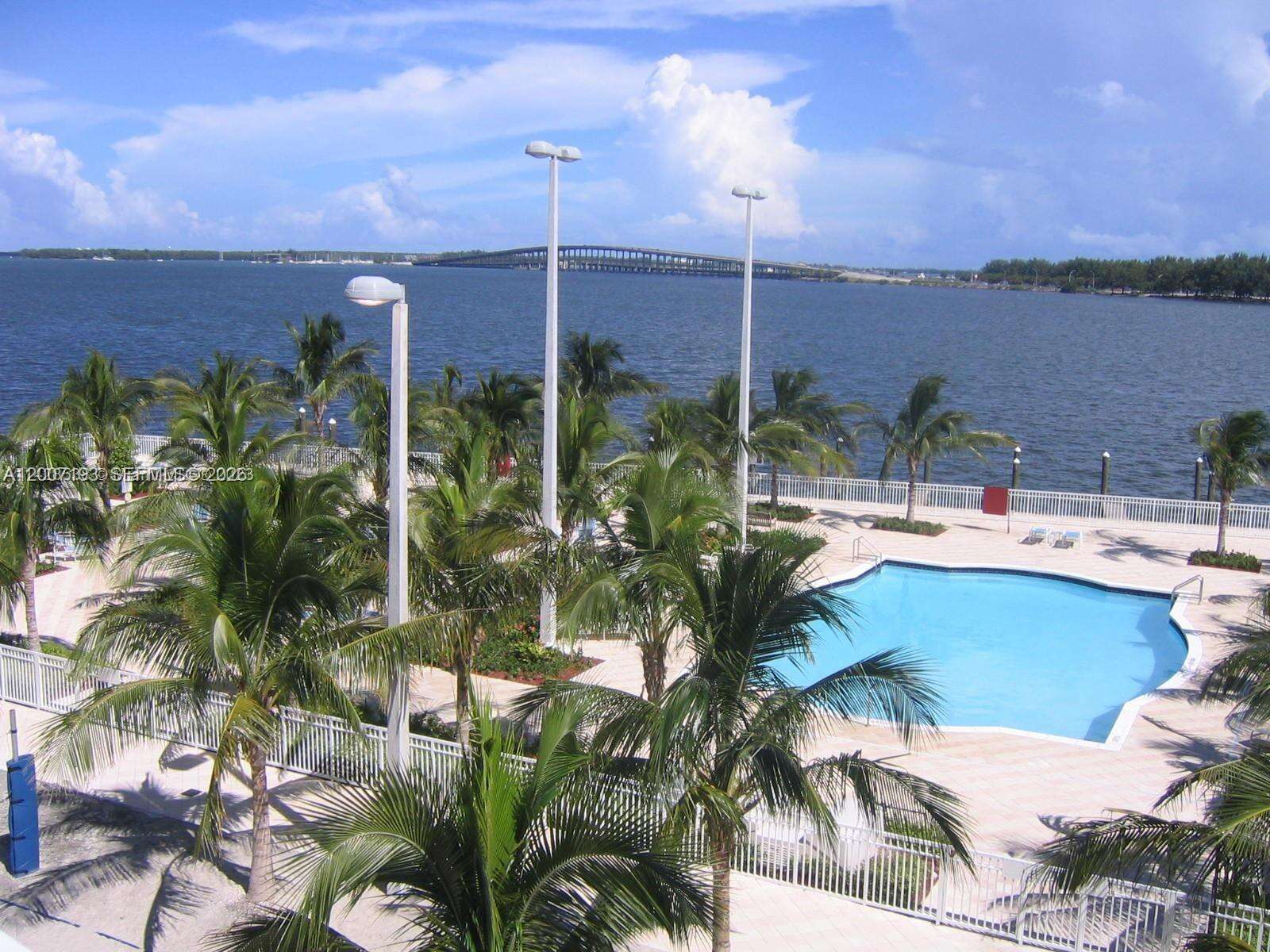 Skyline On Brickell at 2101 Brickell Ave, Miami, FL 33129 - For Rent photo 17