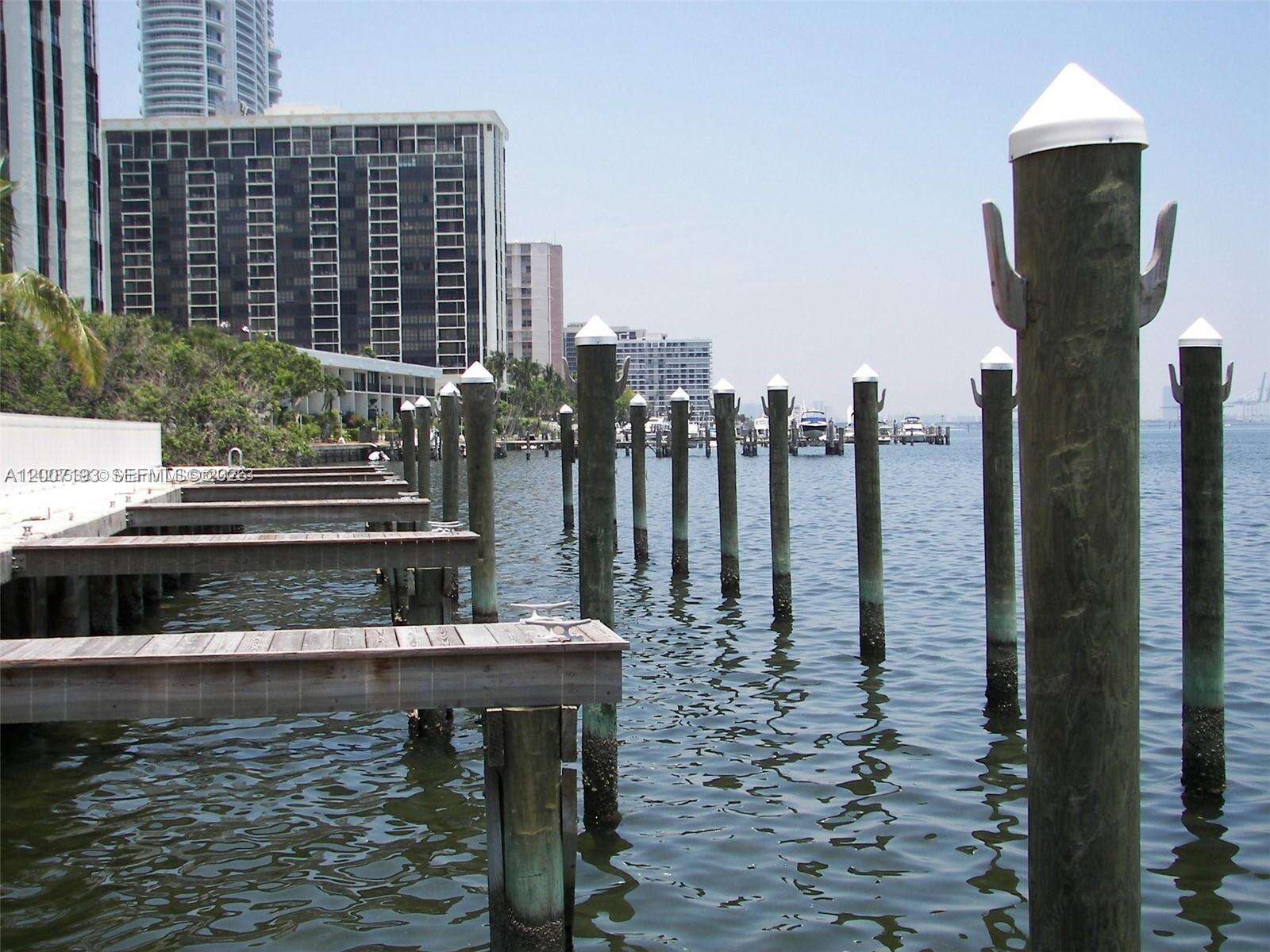 Skyline On Brickell at 2101 Brickell Ave, Miami, FL 33129 - For Rent photo 19