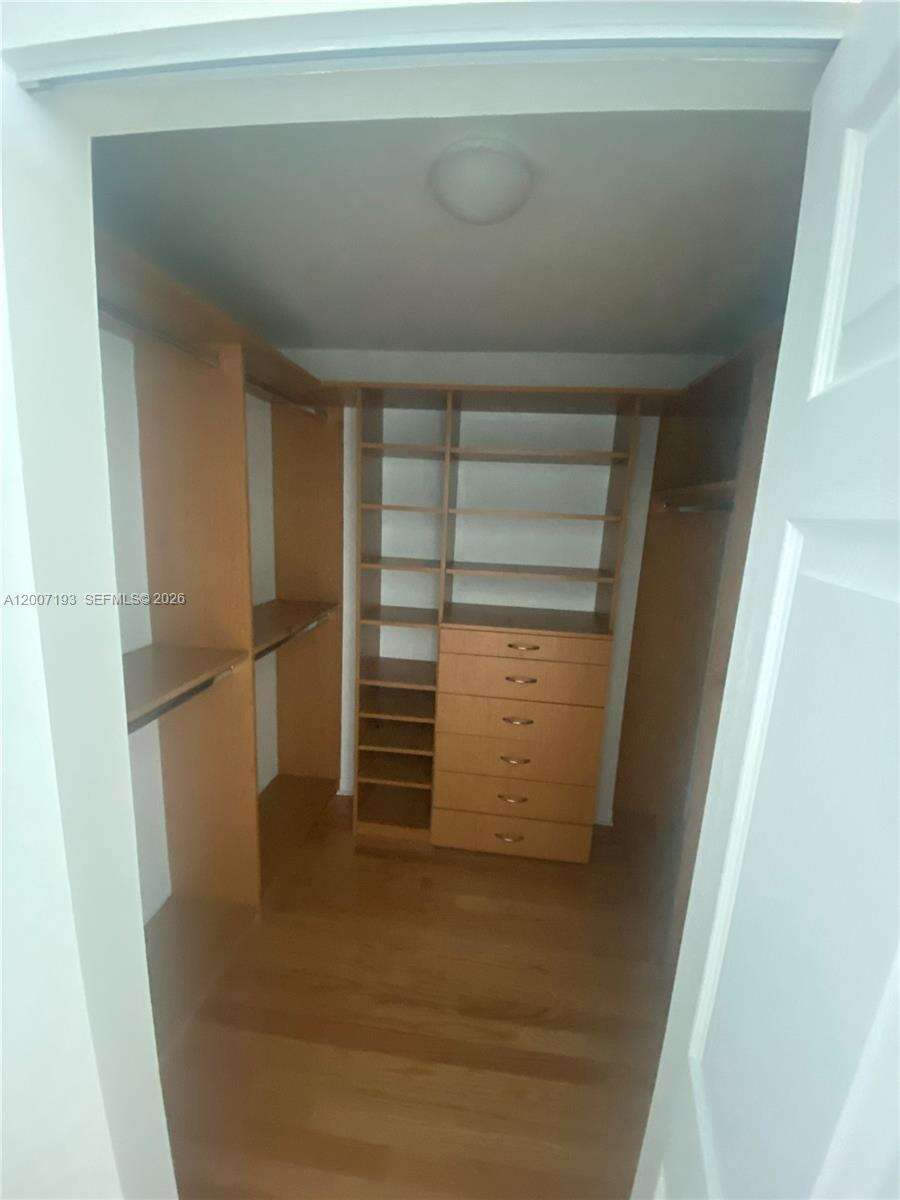 Skyline On Brickell at 2101 Brickell Ave, Miami, FL 33129 - For Rent photo 9