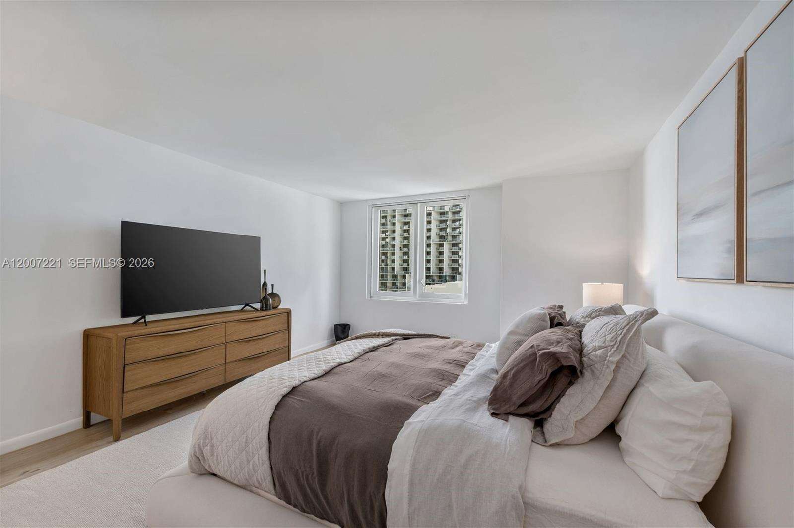 Roney Palace at 2301 Collins Ave, Miami Beach, FL 33139 - For Rent photo 17
