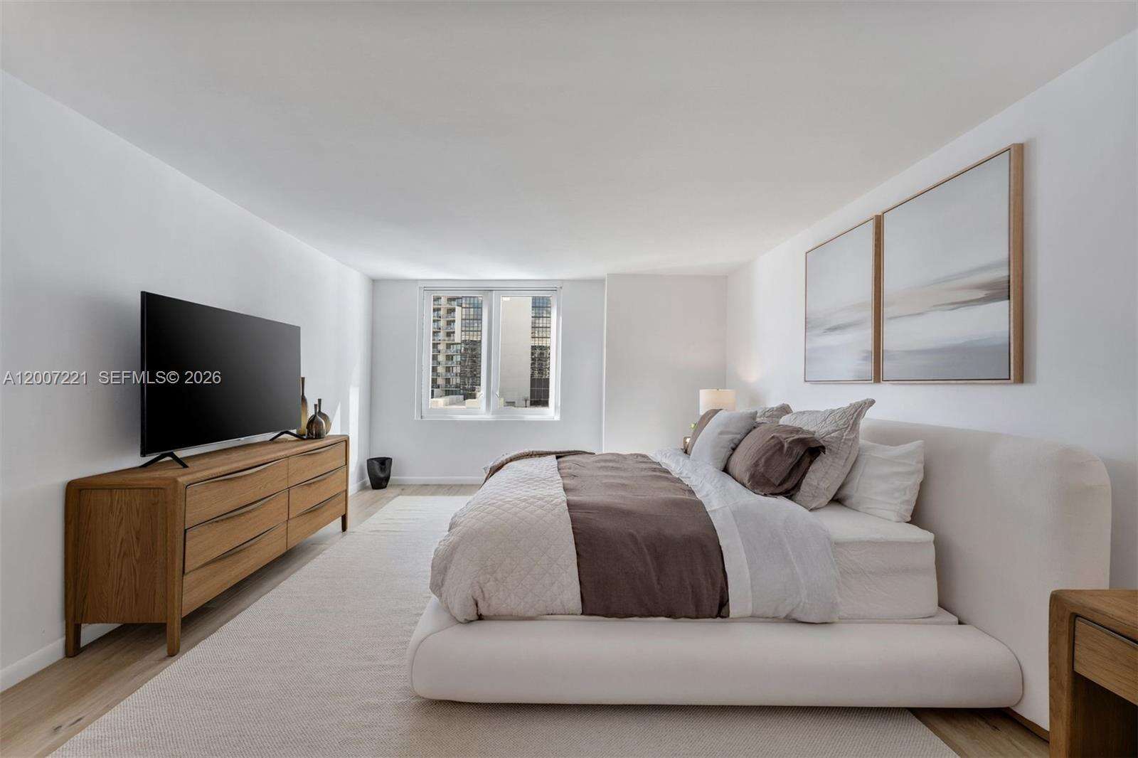 Roney Palace at 2301 Collins Ave, Miami Beach, FL 33139 - For Rent photo 18