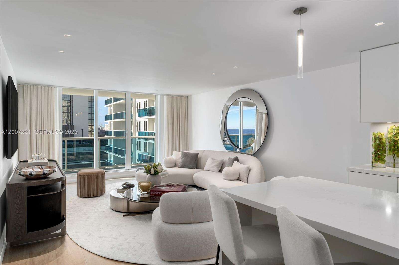 Roney Palace at 2301 Collins Ave, Miami Beach, FL 33139 - For Rent photo 3