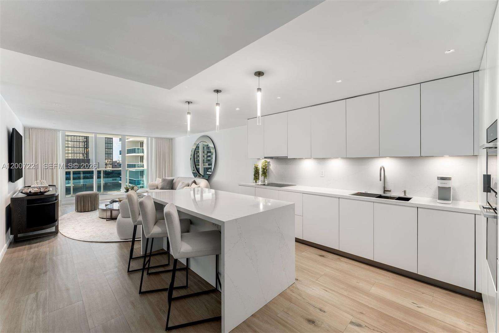 Roney Palace at 2301 Collins Ave, Miami Beach, FL 33139 - For Rent photo 6